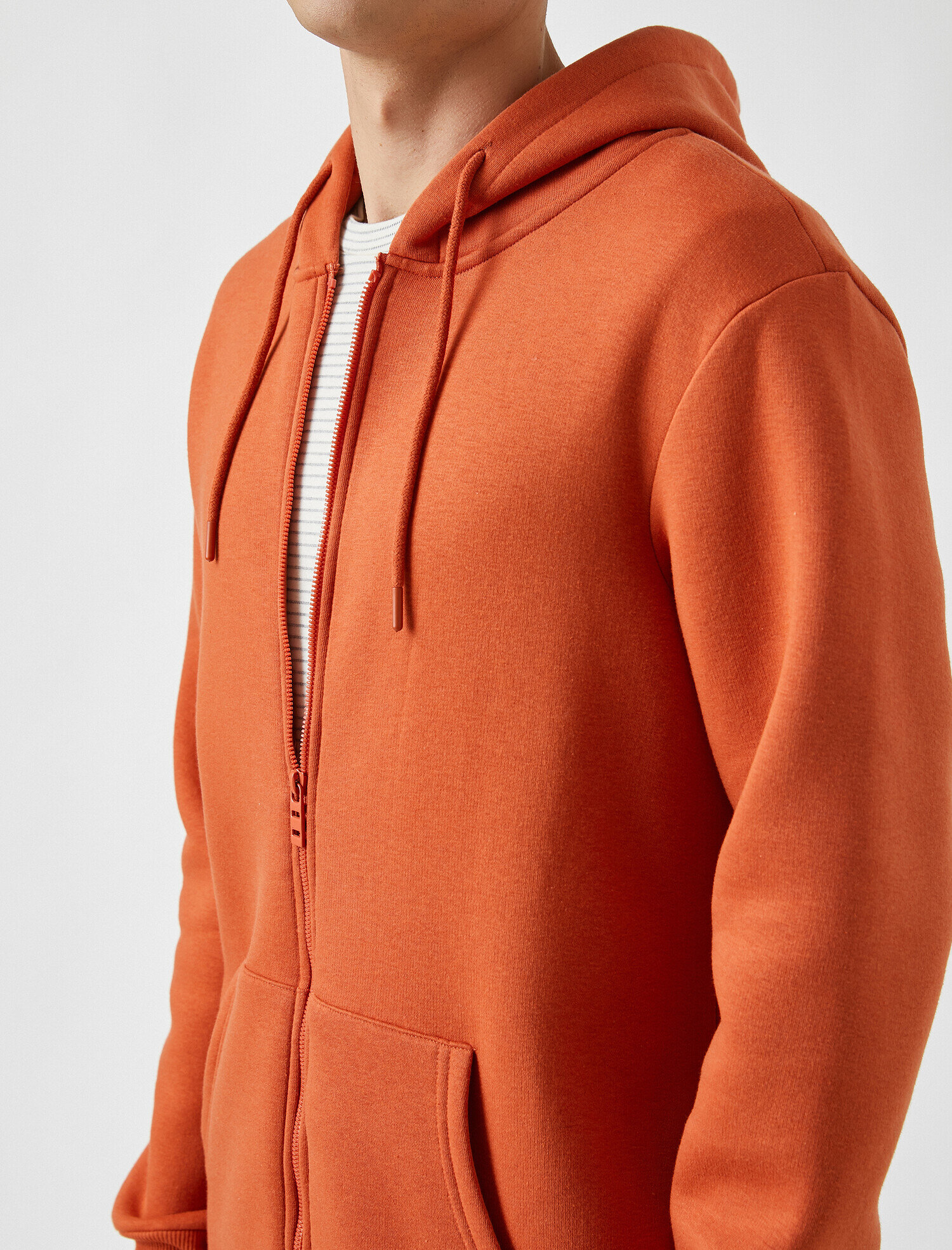   Kırçıllı Fermuarlı Kapüşonlu Sweatshirt