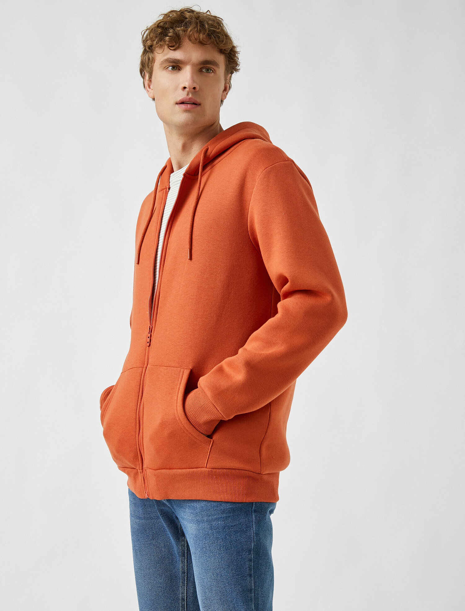   Kırçıllı Fermuarlı Kapüşonlu Sweatshirt