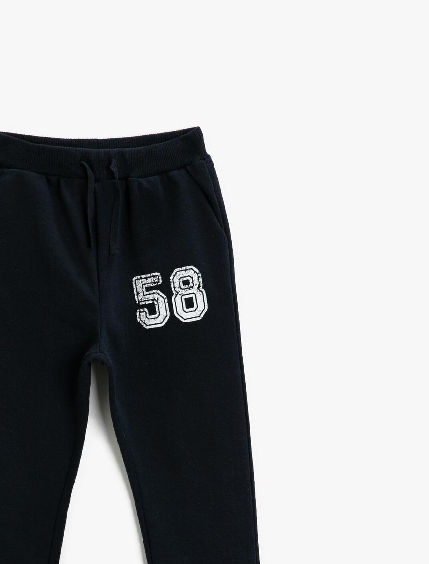  Erkek Çocuk Baskılı Jogger Eşofman Altı Beli Bağlamalı
