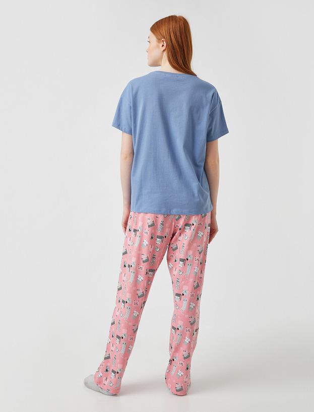   Pamuklu Desenli Pijama Takımı