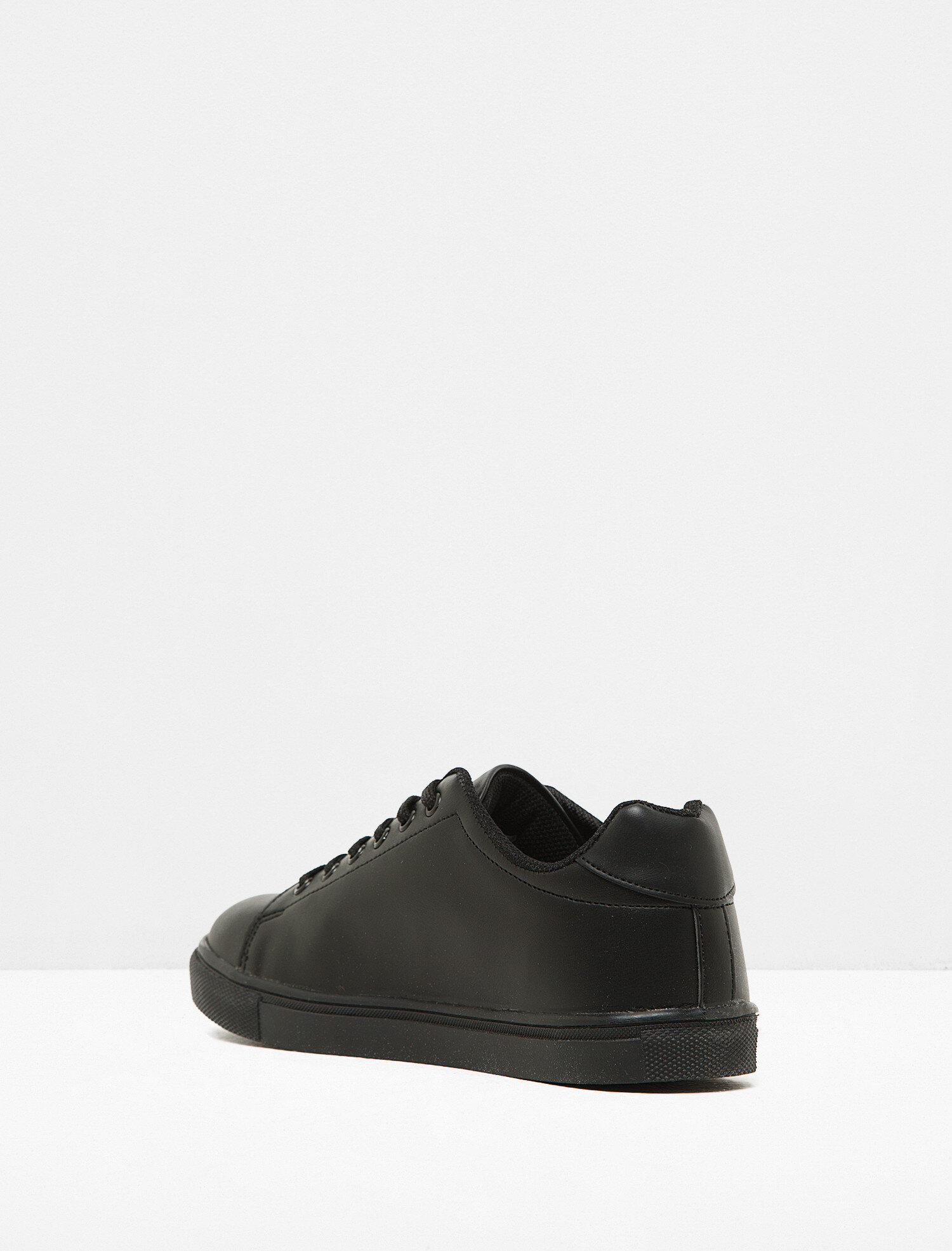  Kadın Bağcıklı Spor Ayakkabı