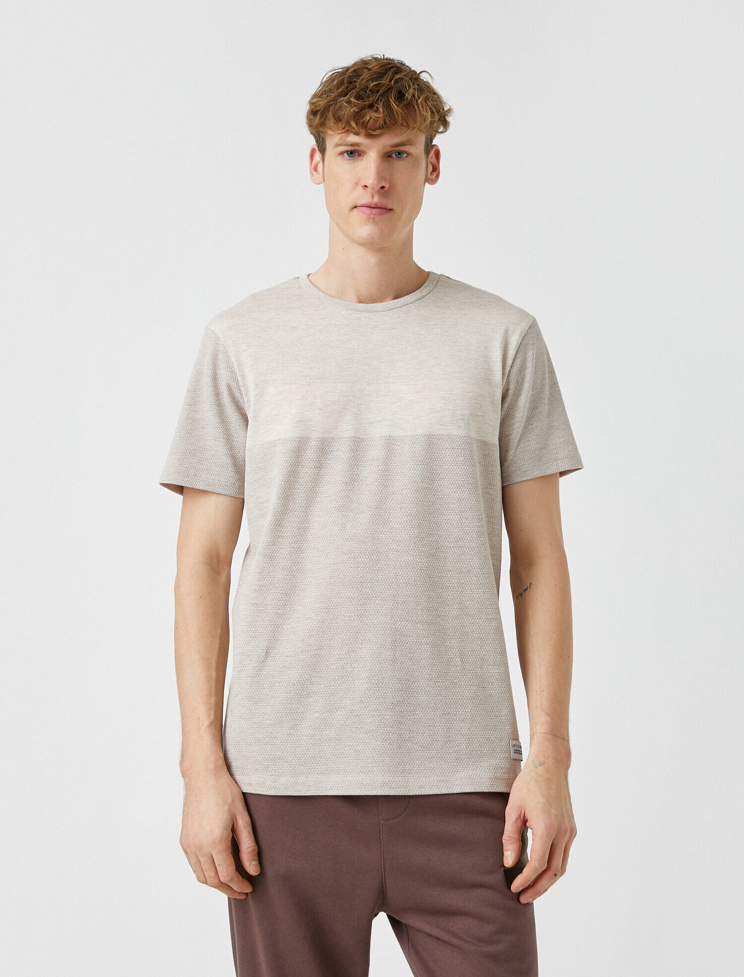   Slim Fit Dokulu Tişört