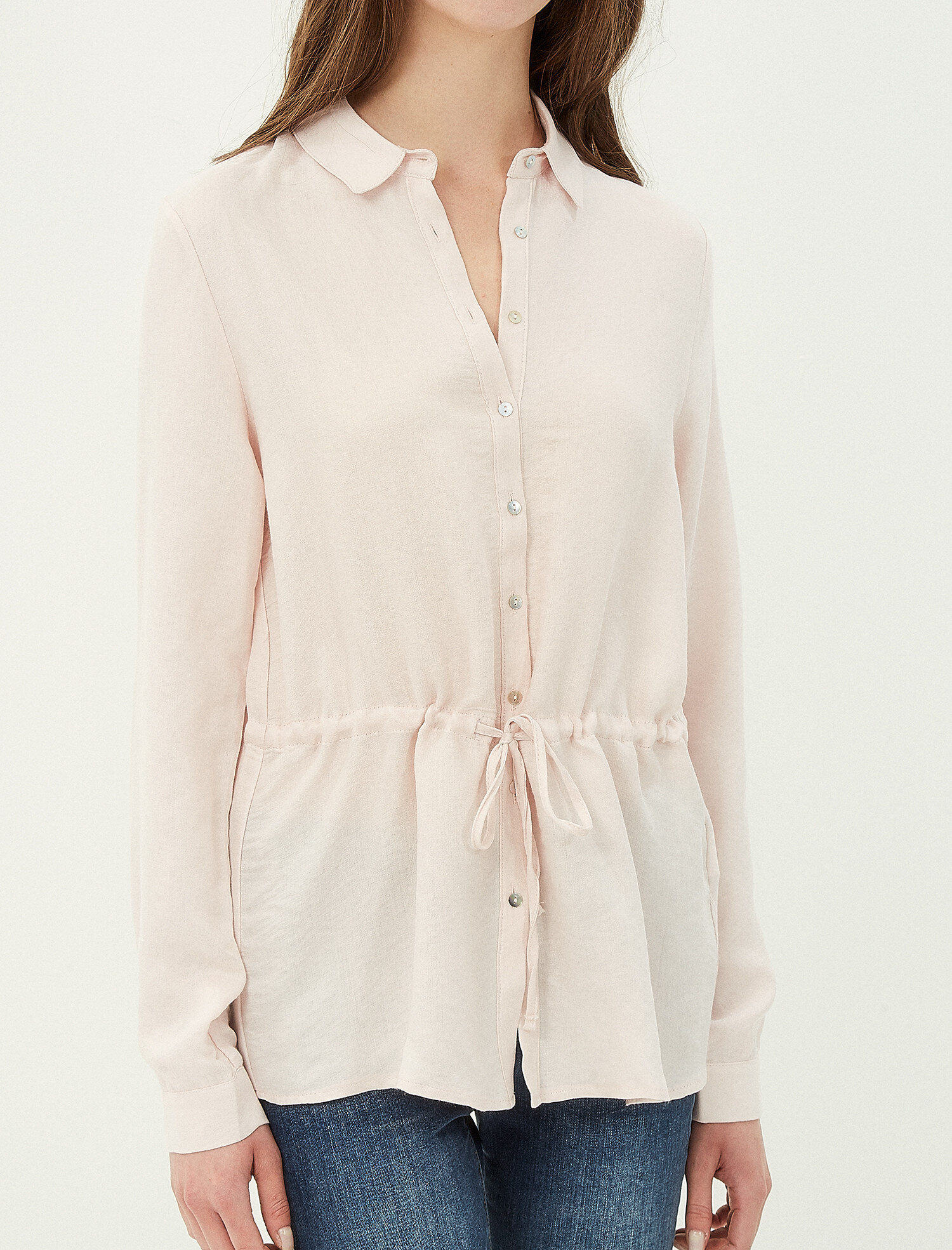 Beli Bağcıklı Gömlek