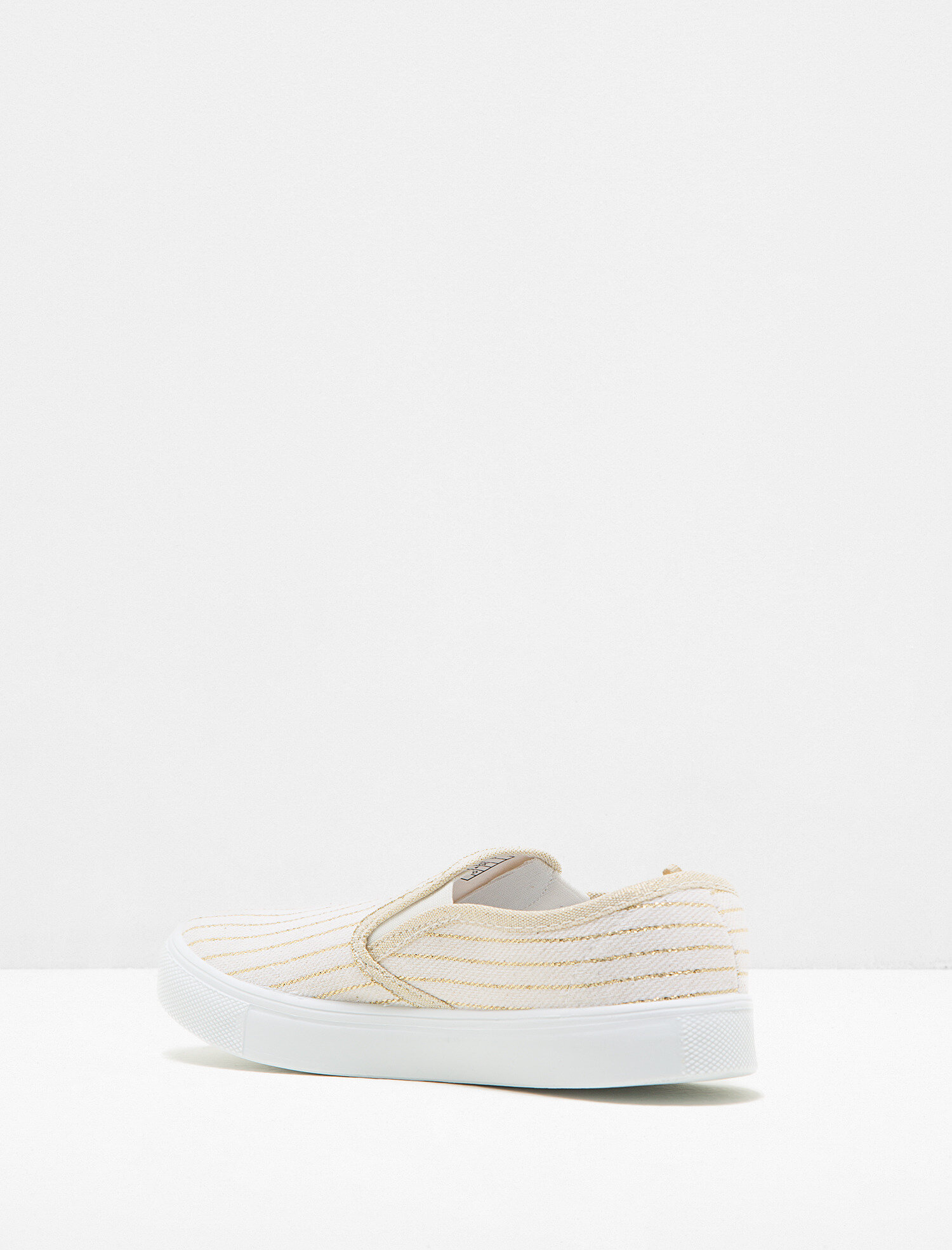  Kadın Bağcıksız Ayakkabı