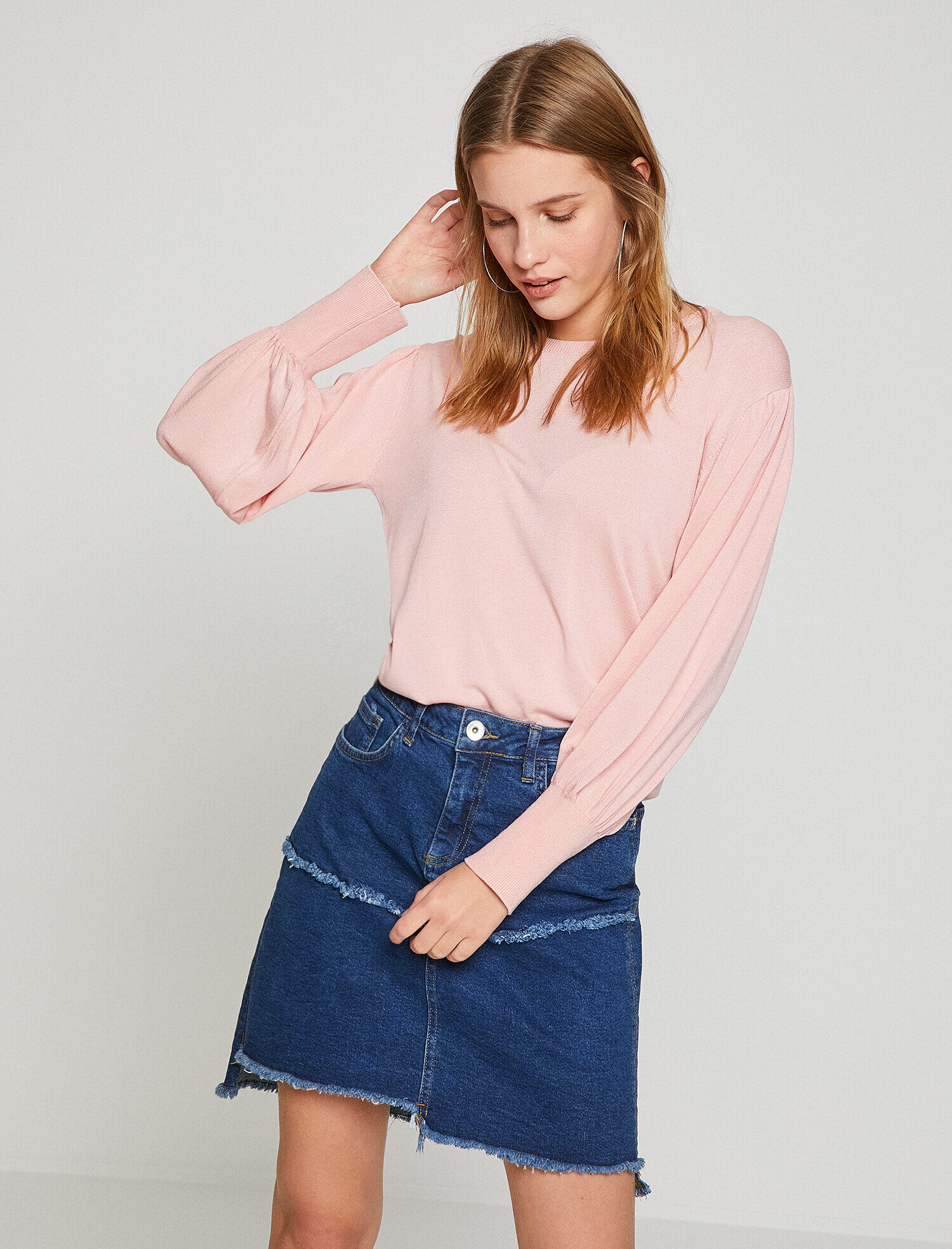   Kol Detaylı Triko Kazak