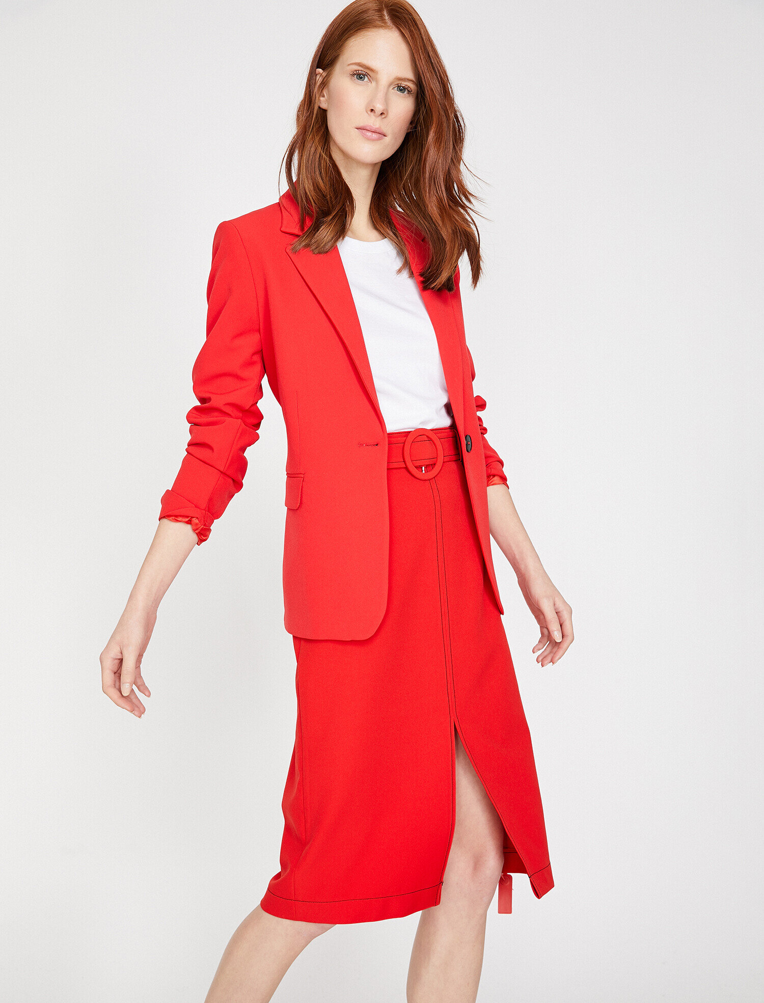   Yırtmaç Detaylı Etek