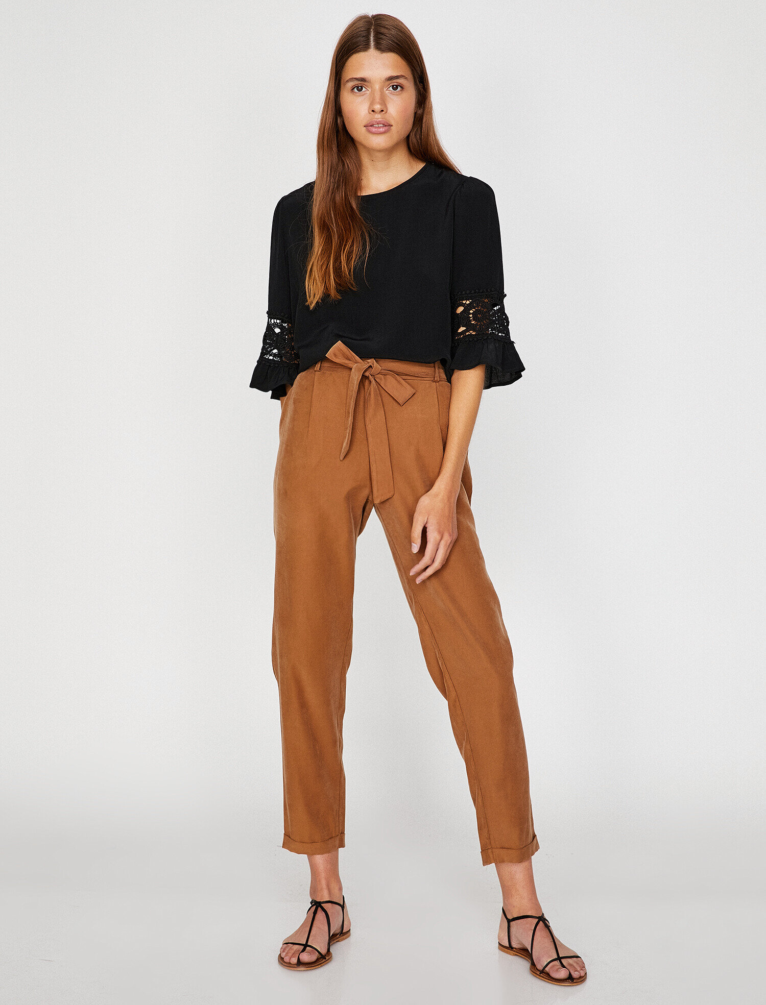   Dantel Detaylı Bluz