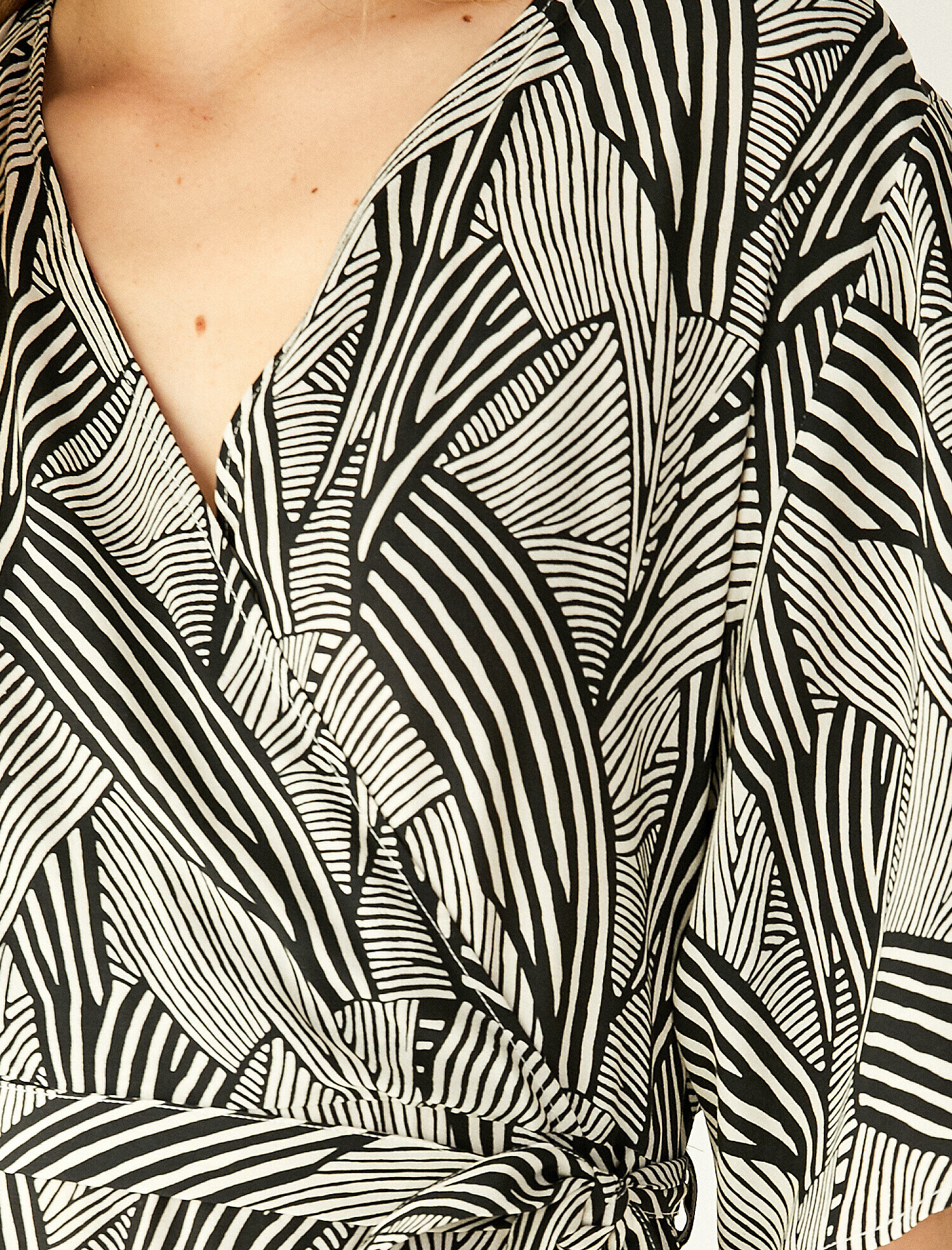 Beli Bağlamalı Elbise