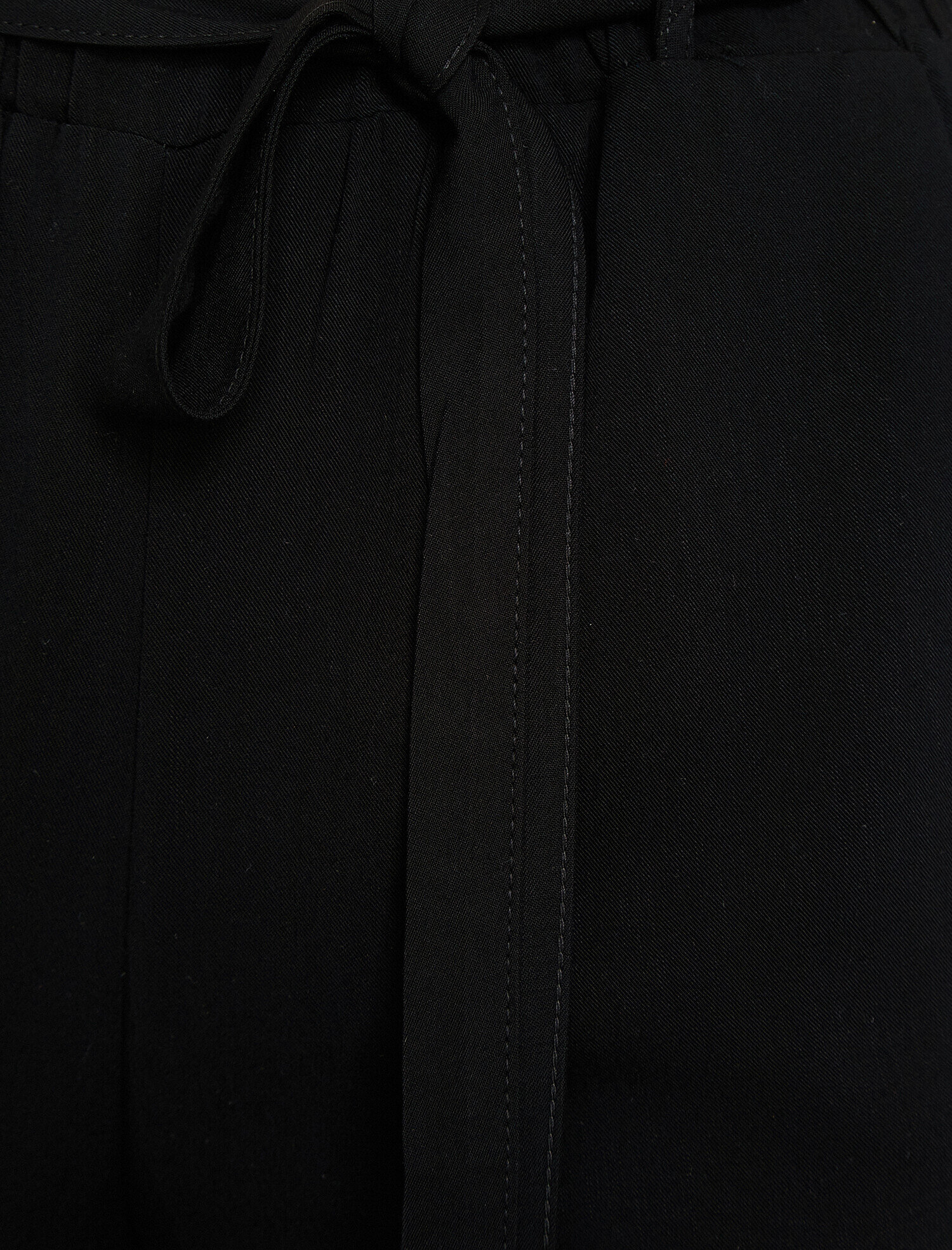   Bağcıklı Şerit Detaylı Pantolon