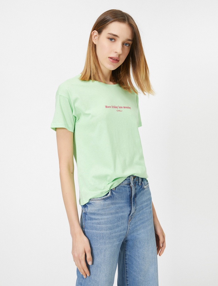  Yazılı Baskılı Tişört