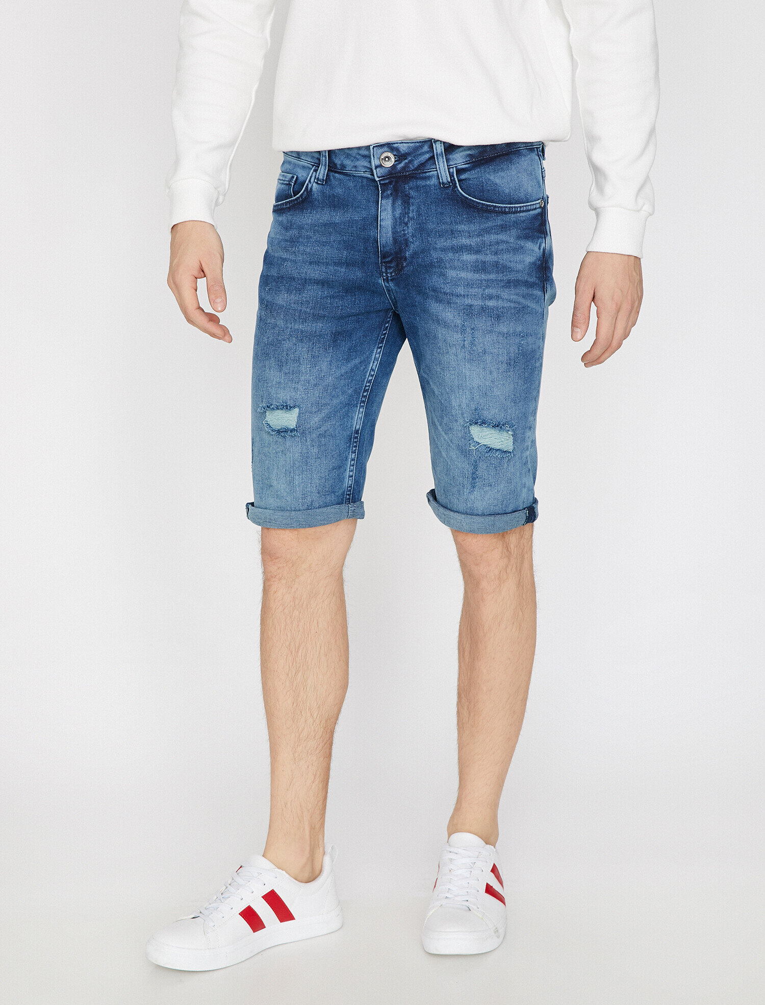   Eskitilmiş Kot Şort