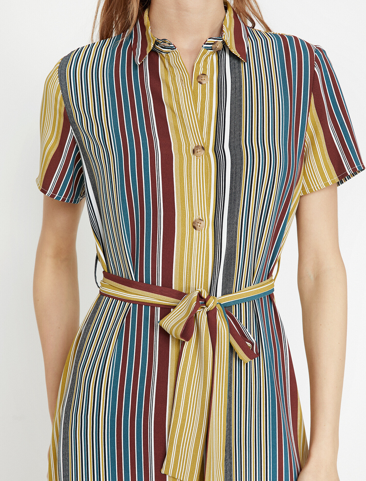   Düğme Detaylı Elbise