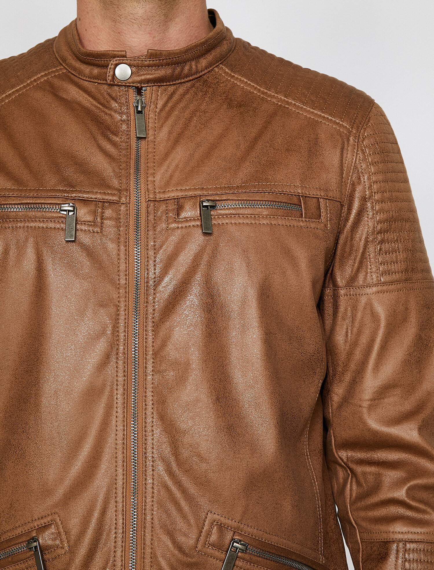   Deri Görünümlü Mont