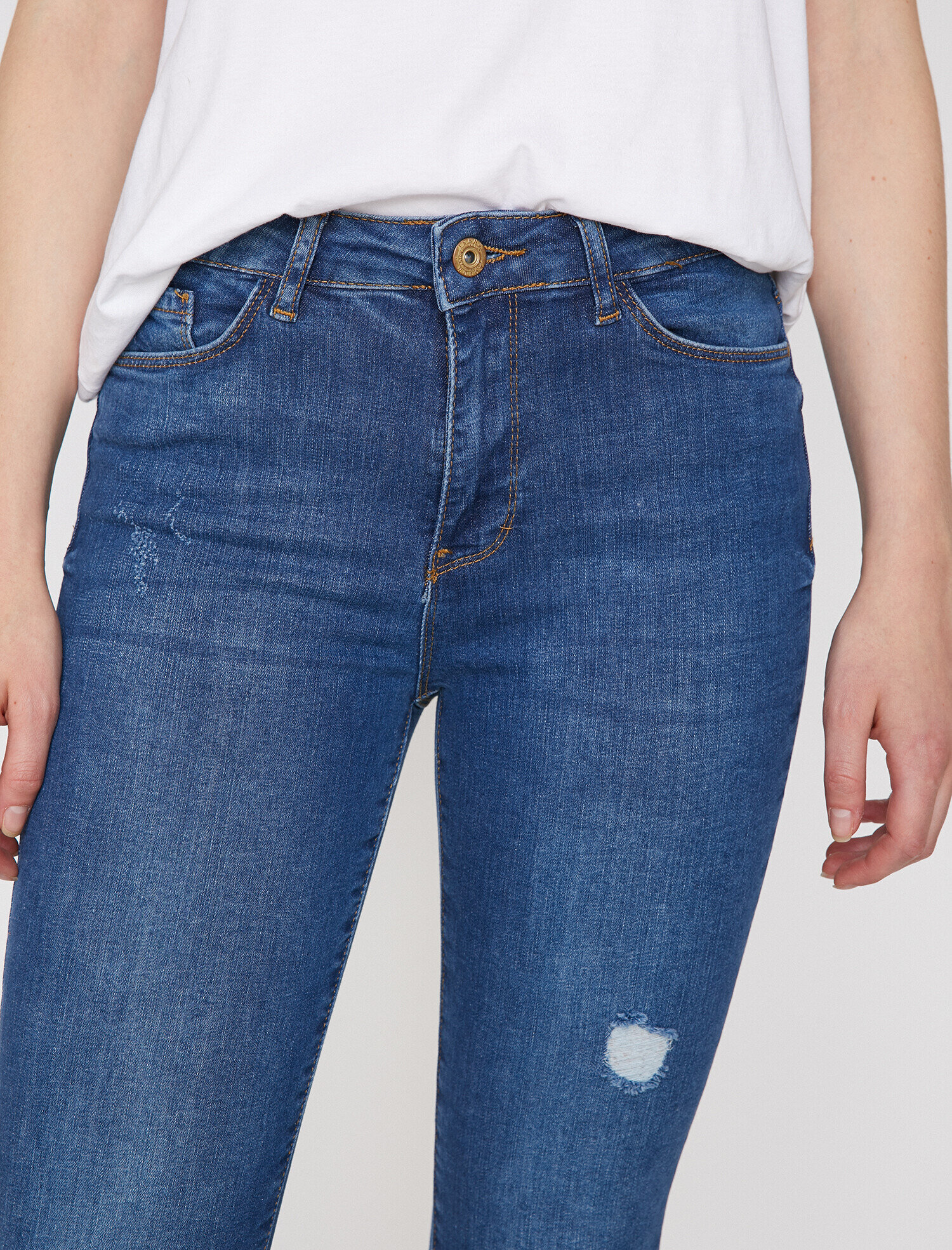   Carmen Jean Pantolon