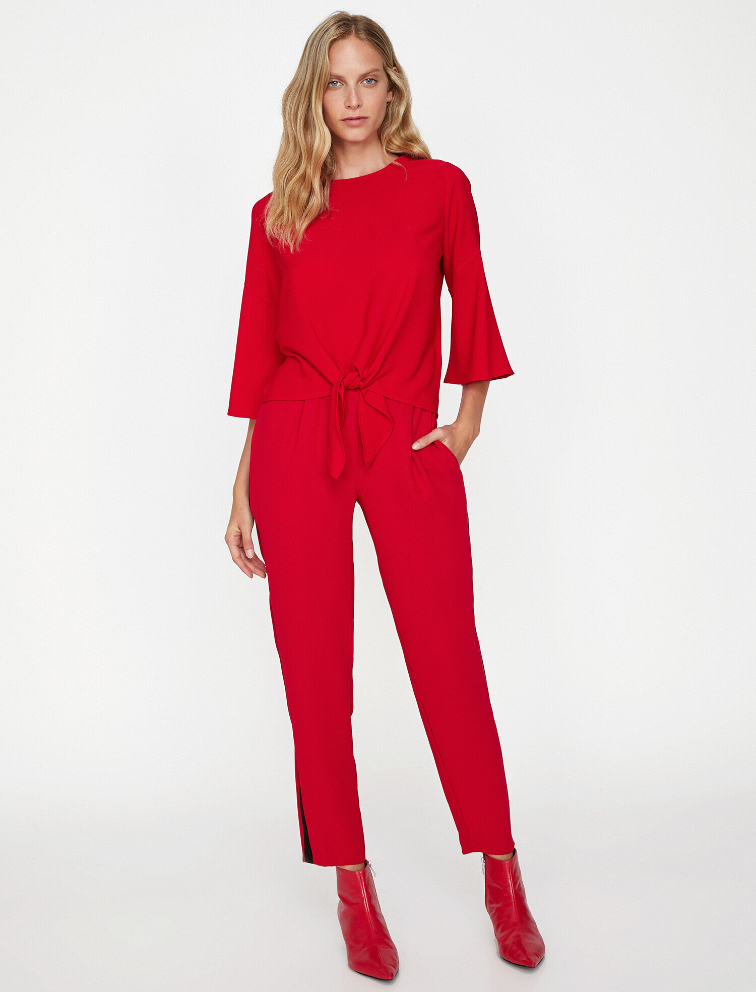   Bağlama Detaylı Bluz