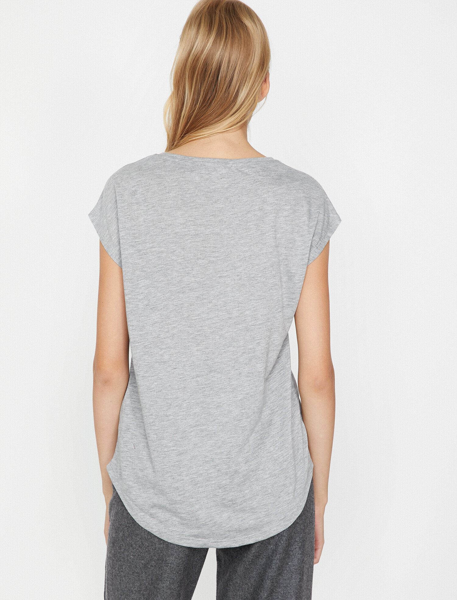   Yazılı Baskılı Atlet