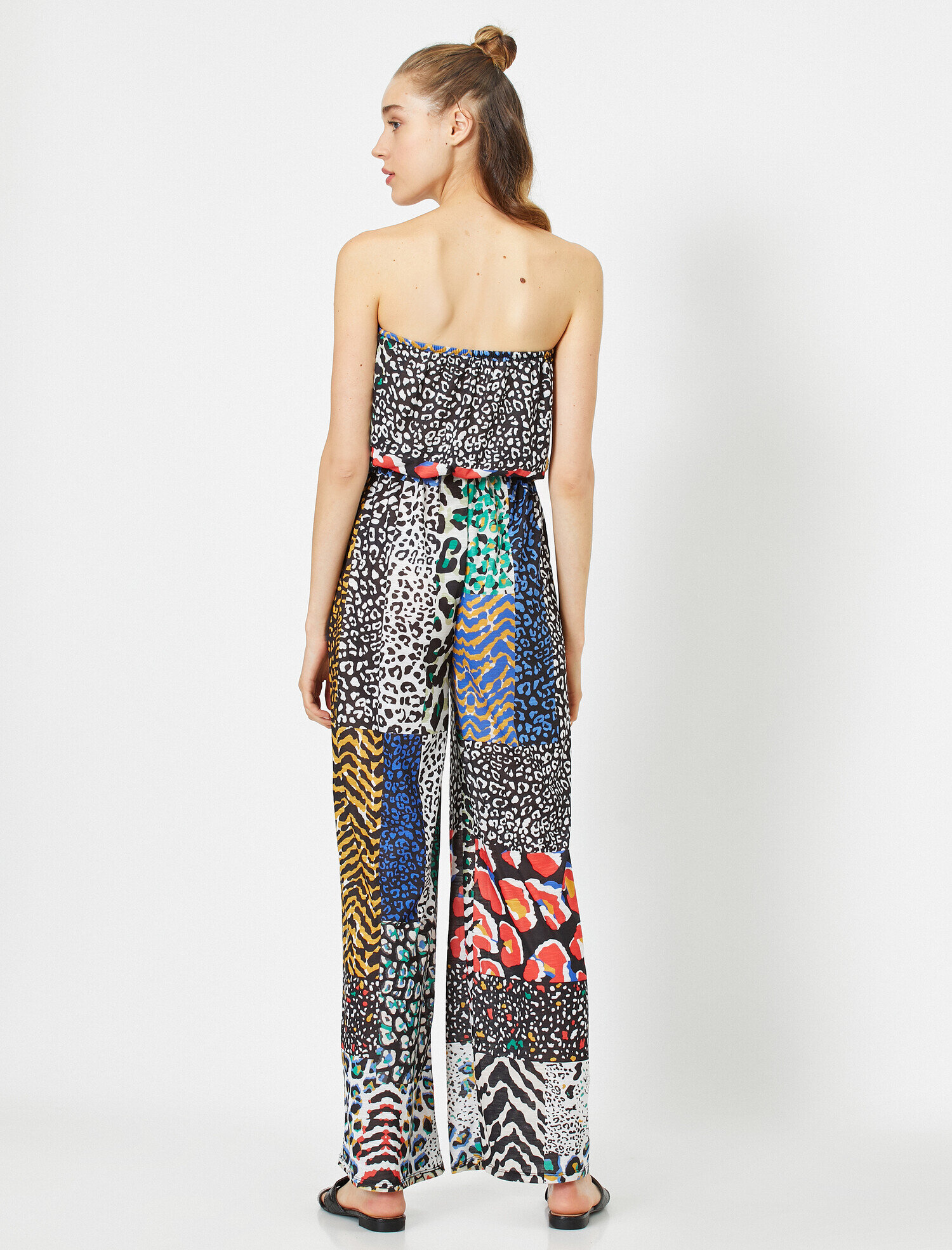 Omuz Detaylı Kolsuz Leopar Desenli Tulum