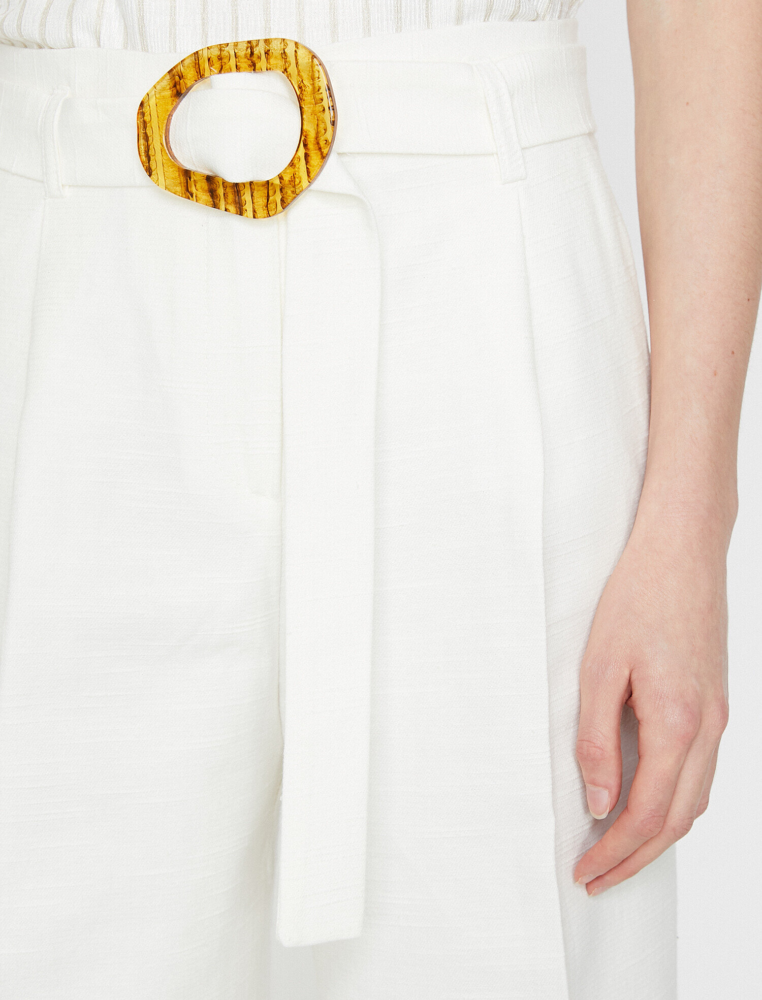   Kemer Detaylı Pantolon