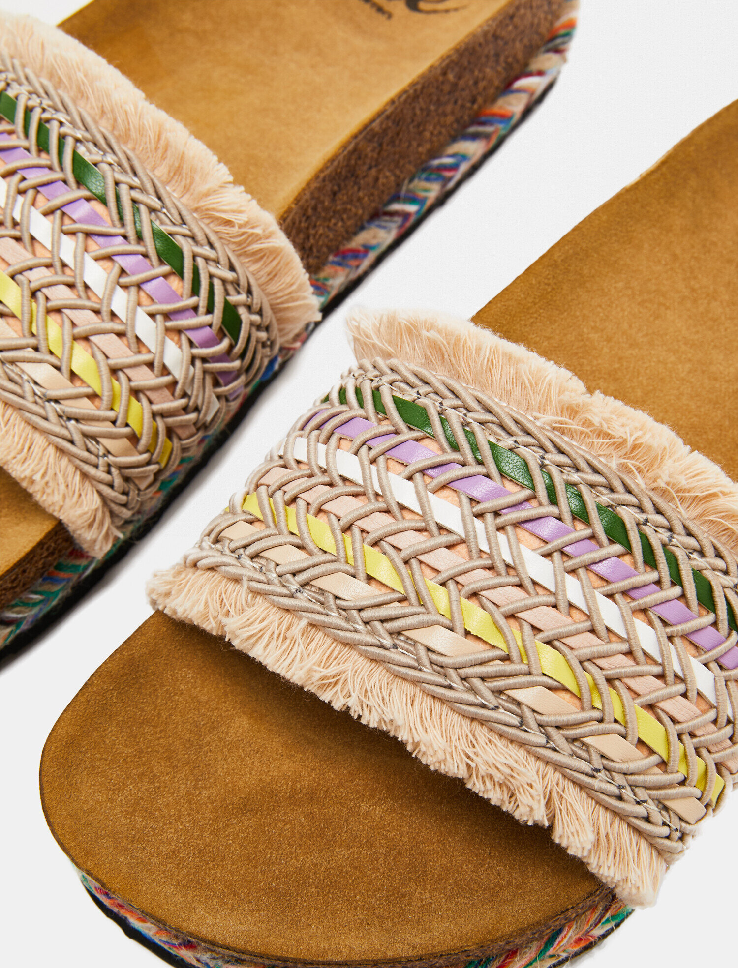  Kadın Püskül Detaylı Terlik