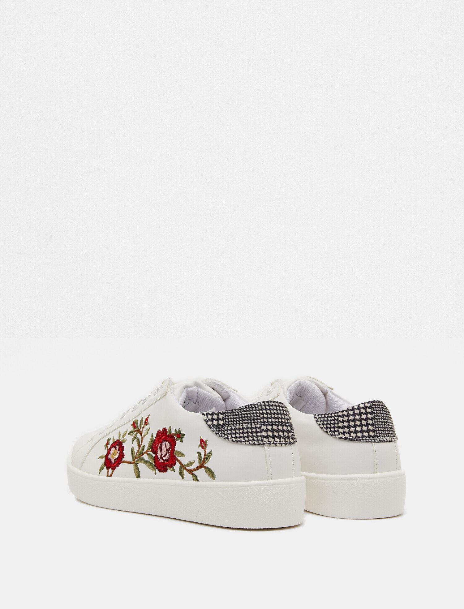  Kadın Bağcıklı Ayakkabı