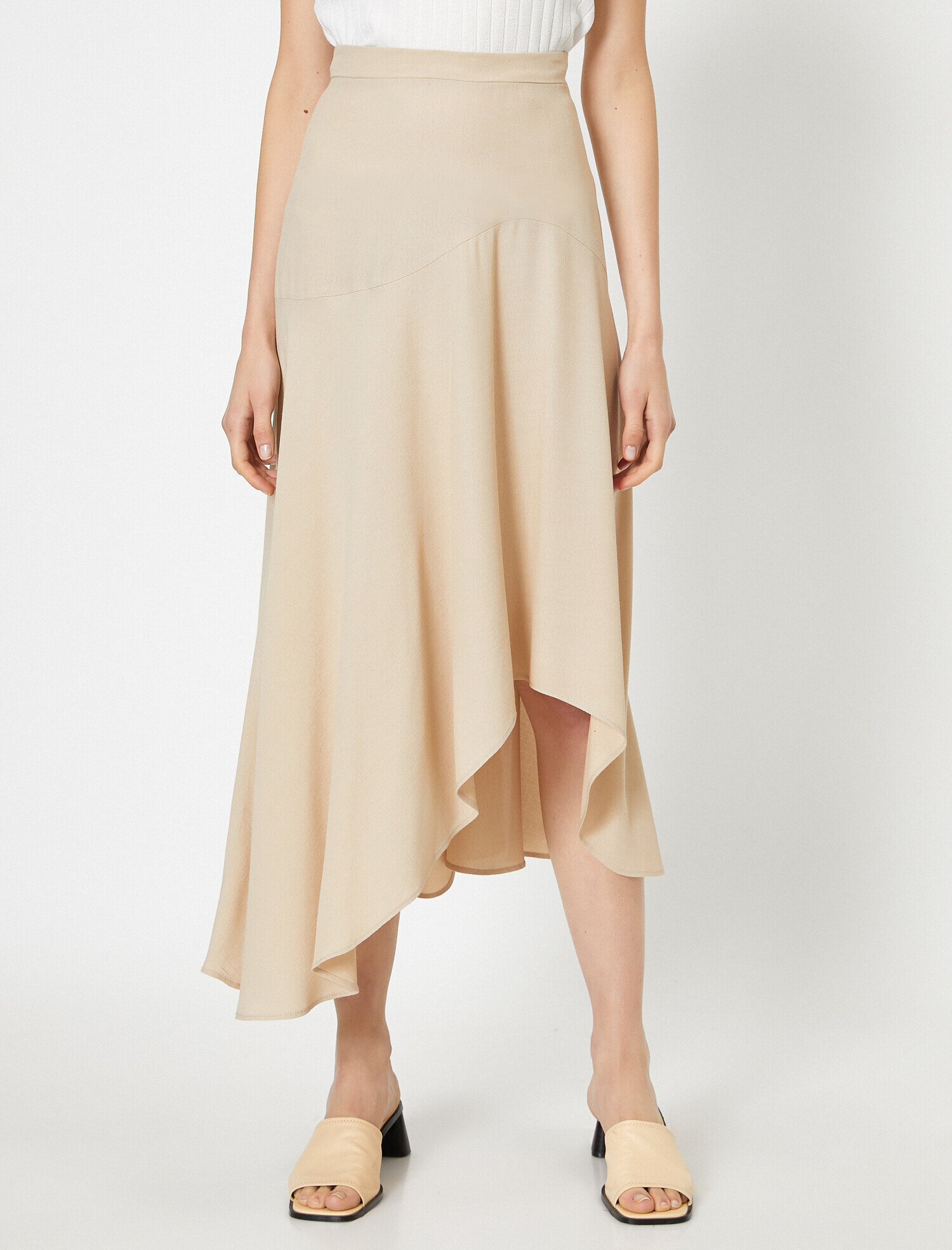   Fırfır Detaylı Etek