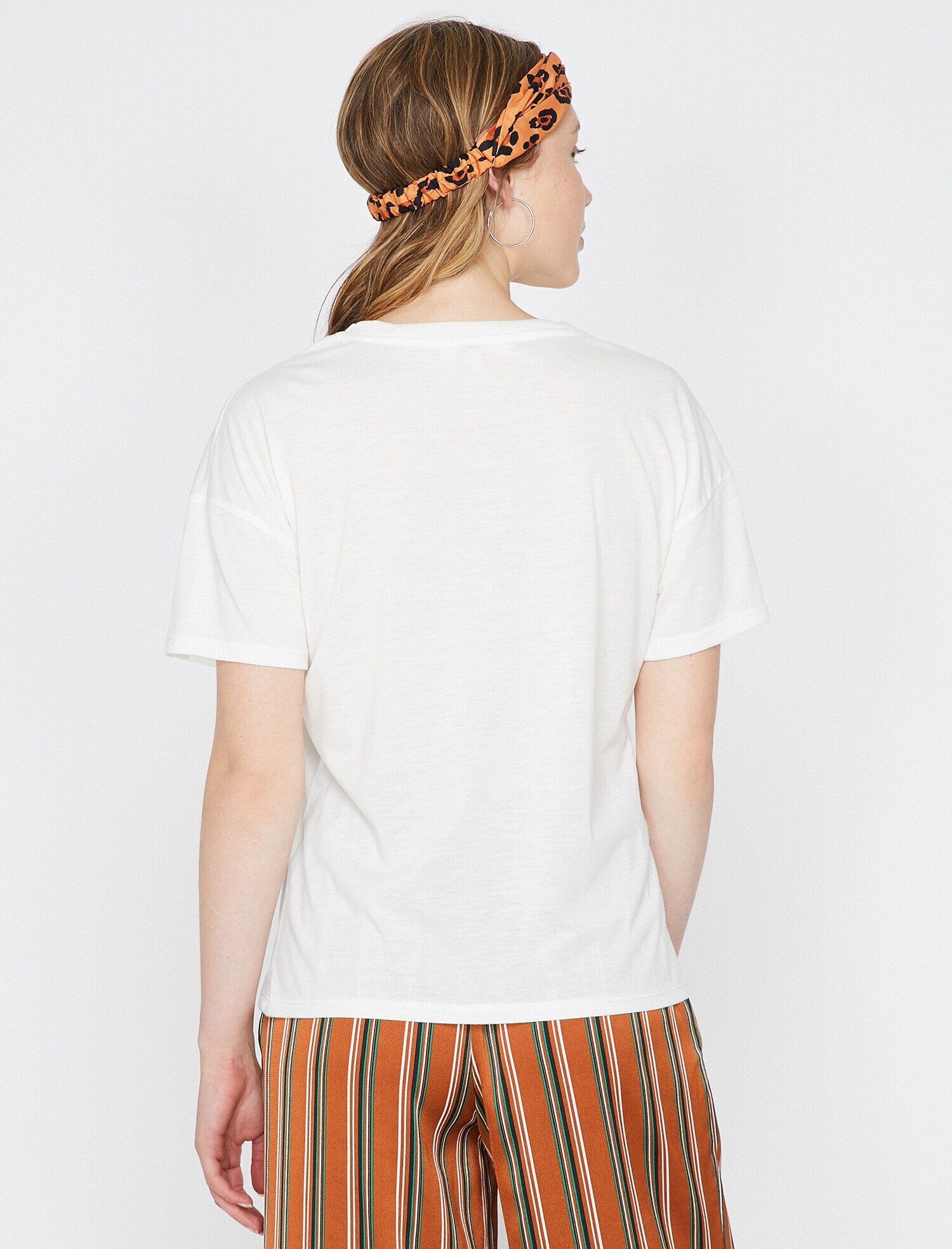   Yazılı Baskılı Tişört