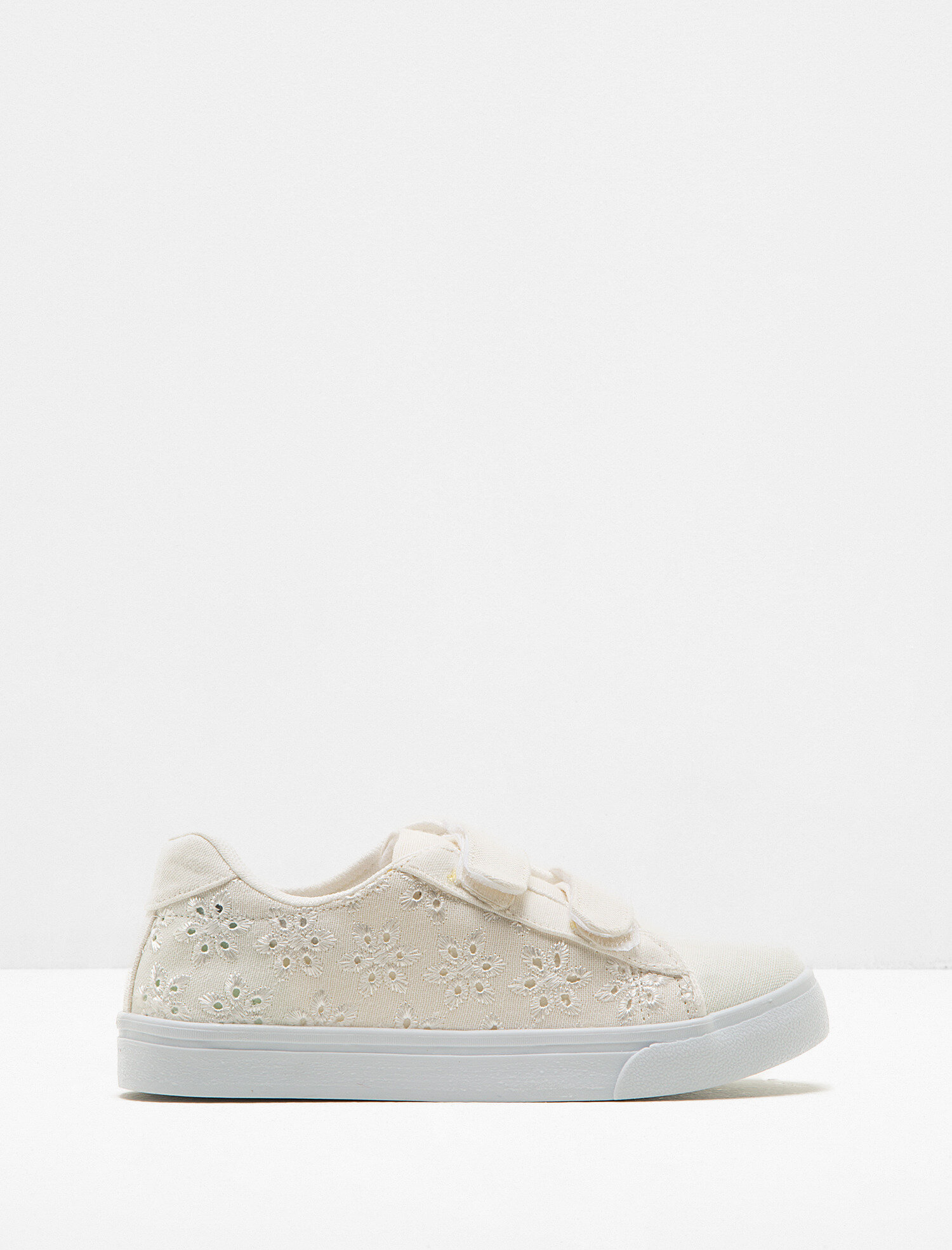  Kız Çocuk Bağcıksız Ayakkabı