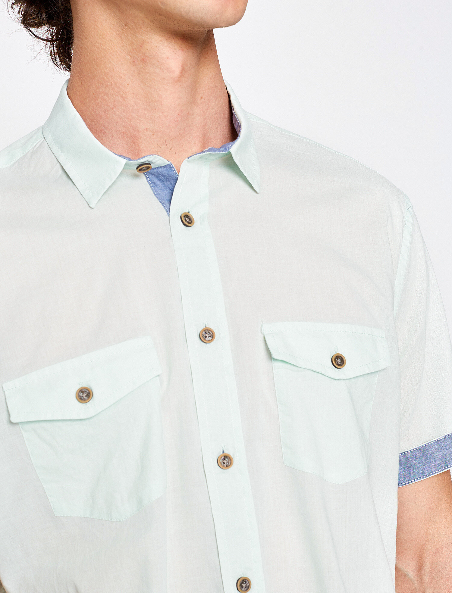   Cep Detaylı Gömlek