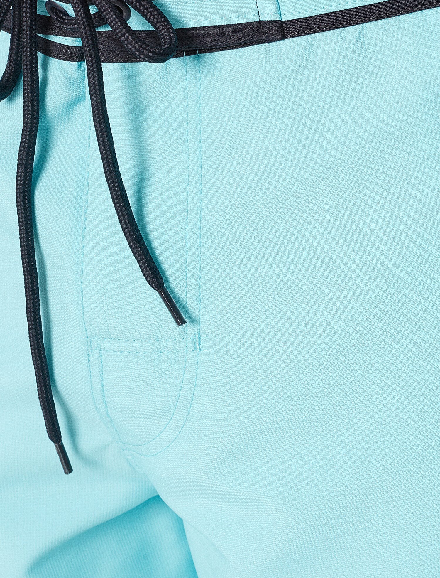   Beli Bağlamalı Deniz Şortu