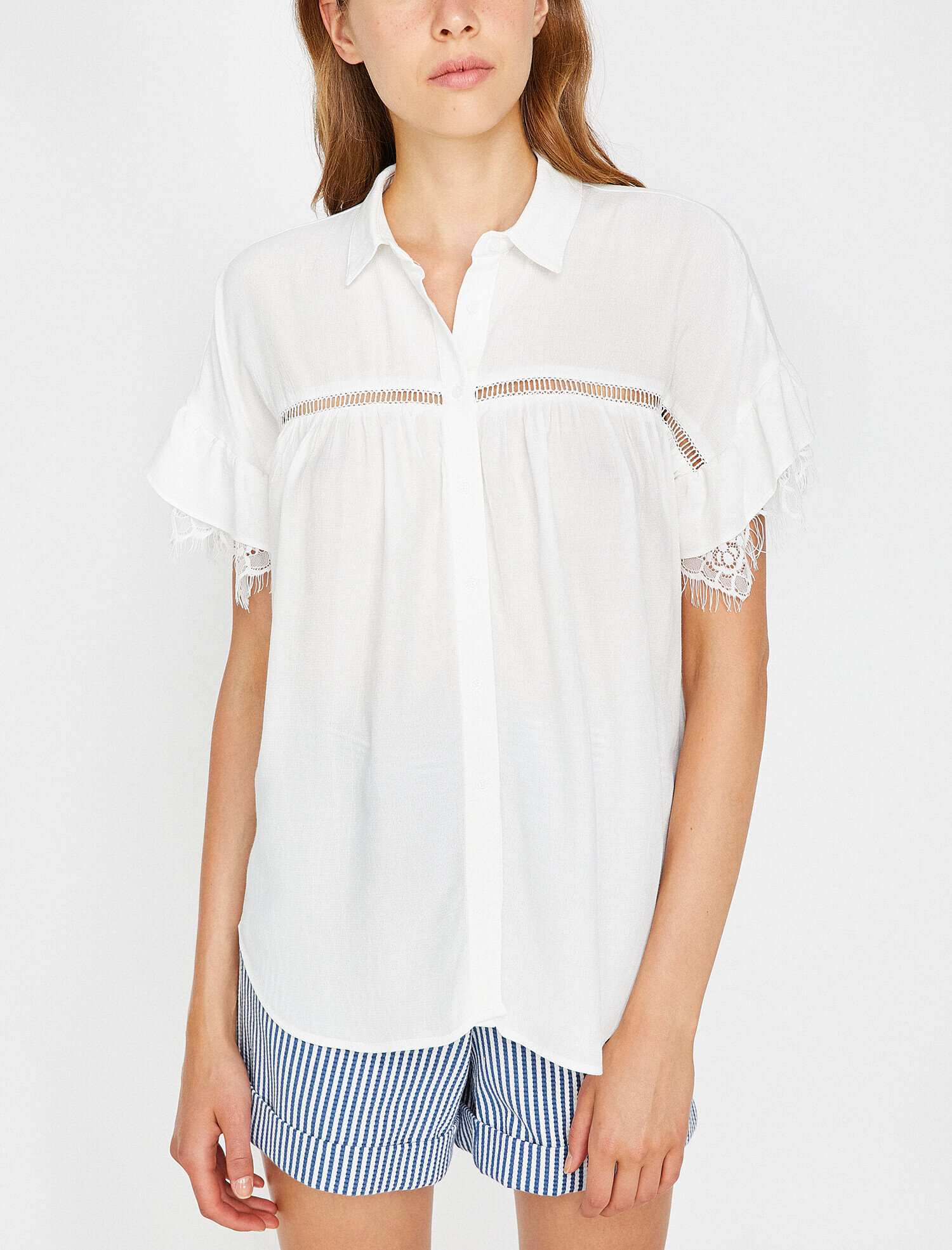   Dantel Detaylı Bluz