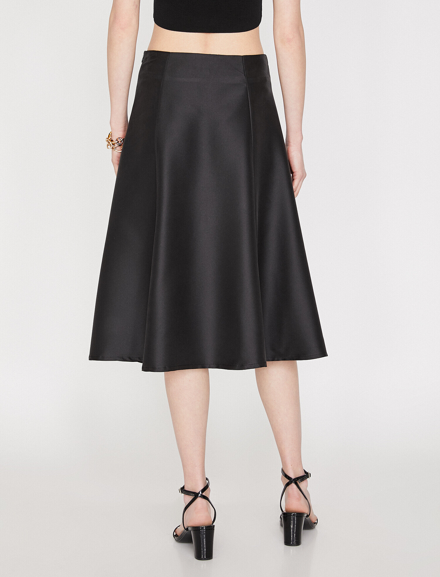   Düğme Detaylı Etek