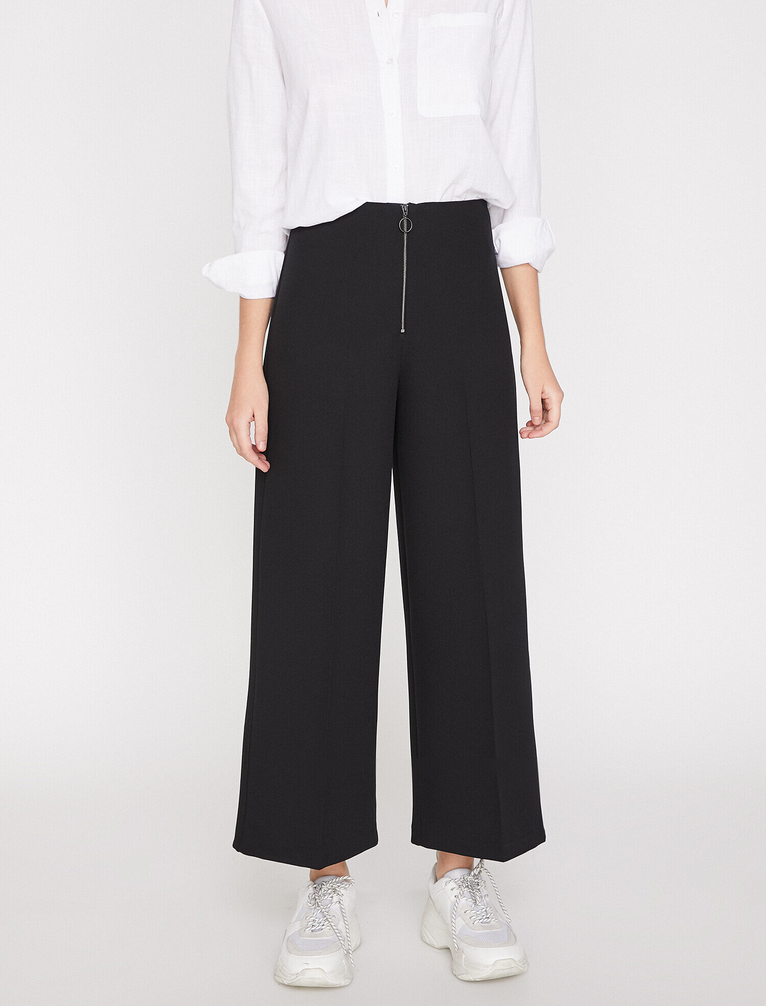   Fermuar Detaylı Pantolon