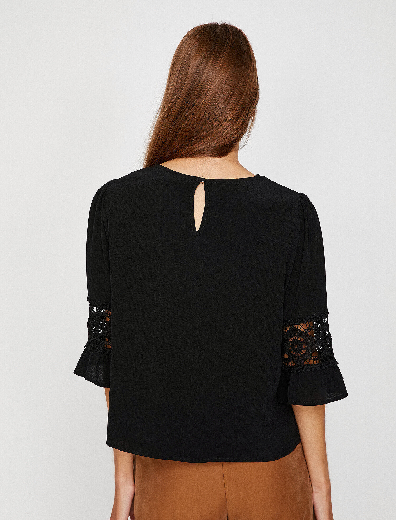   Dantel Detaylı Bluz