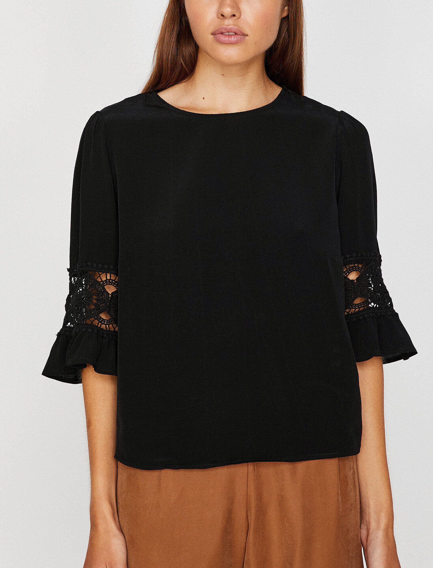   Dantel Detaylı Bluz