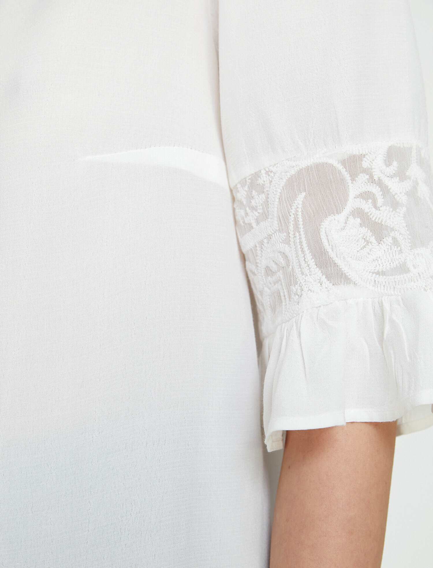   Dantel Detaylı Bluz