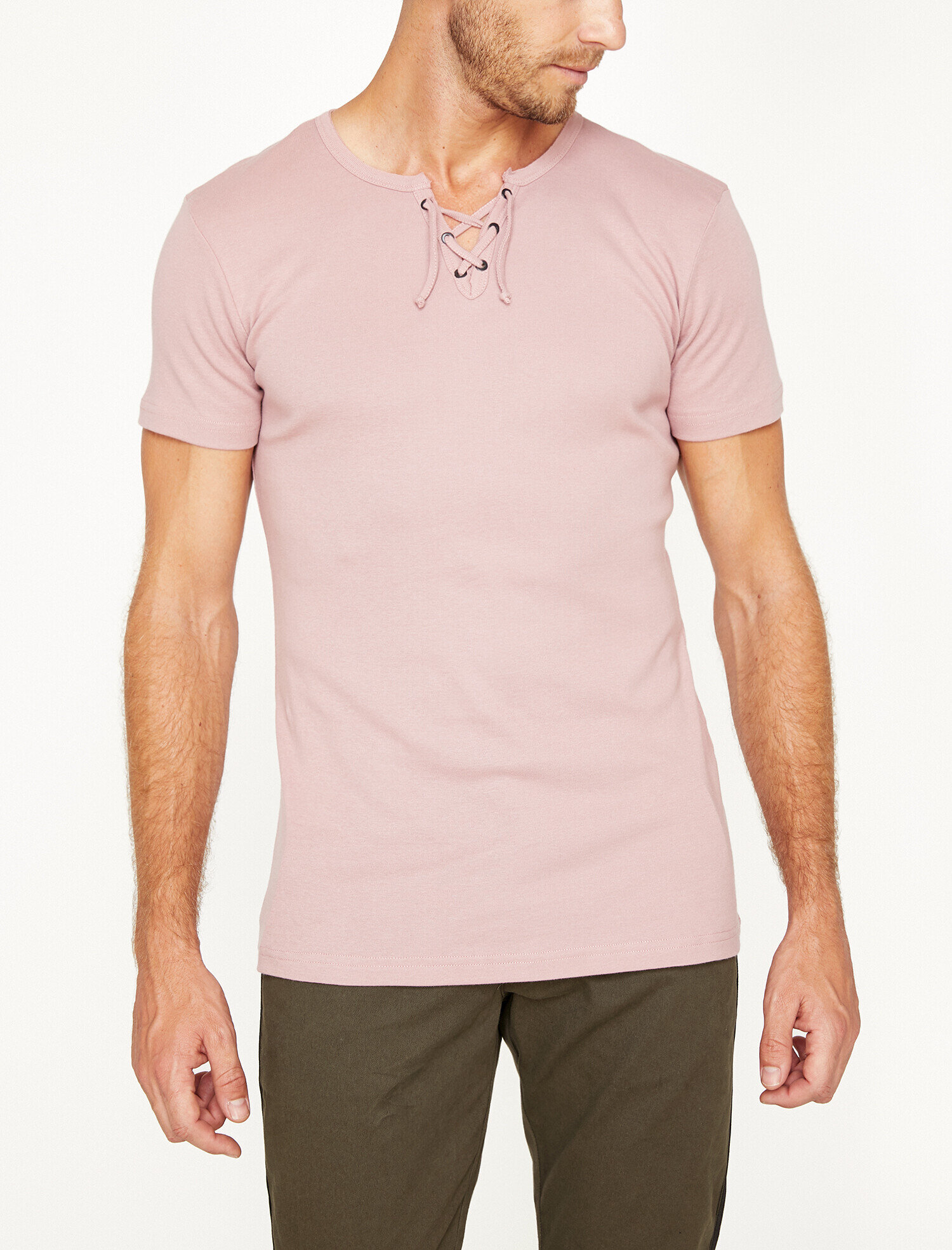   Pamuklu Kısa Kollu Bağcık Yaka Tişört