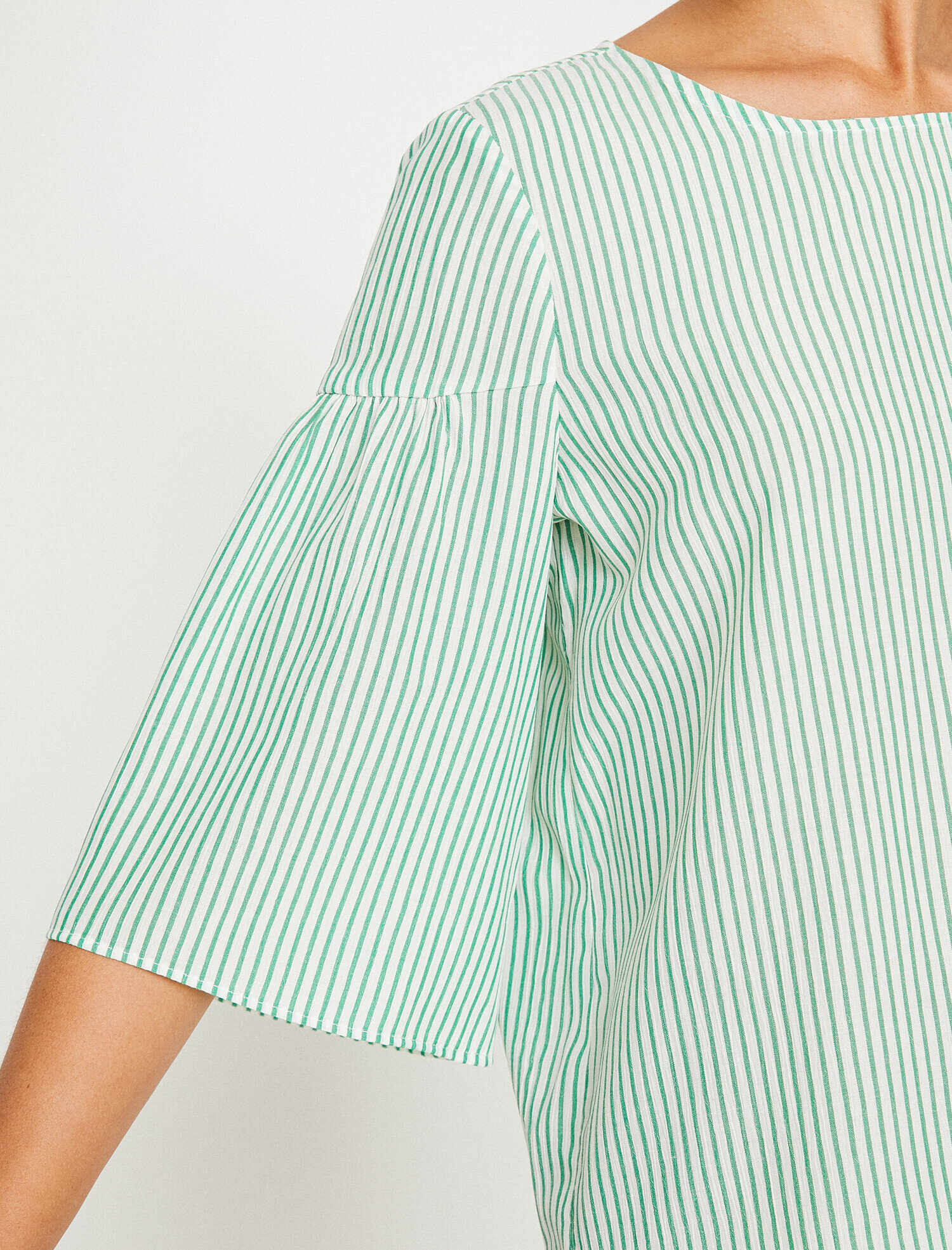   Fırfır Detaylı Bluz