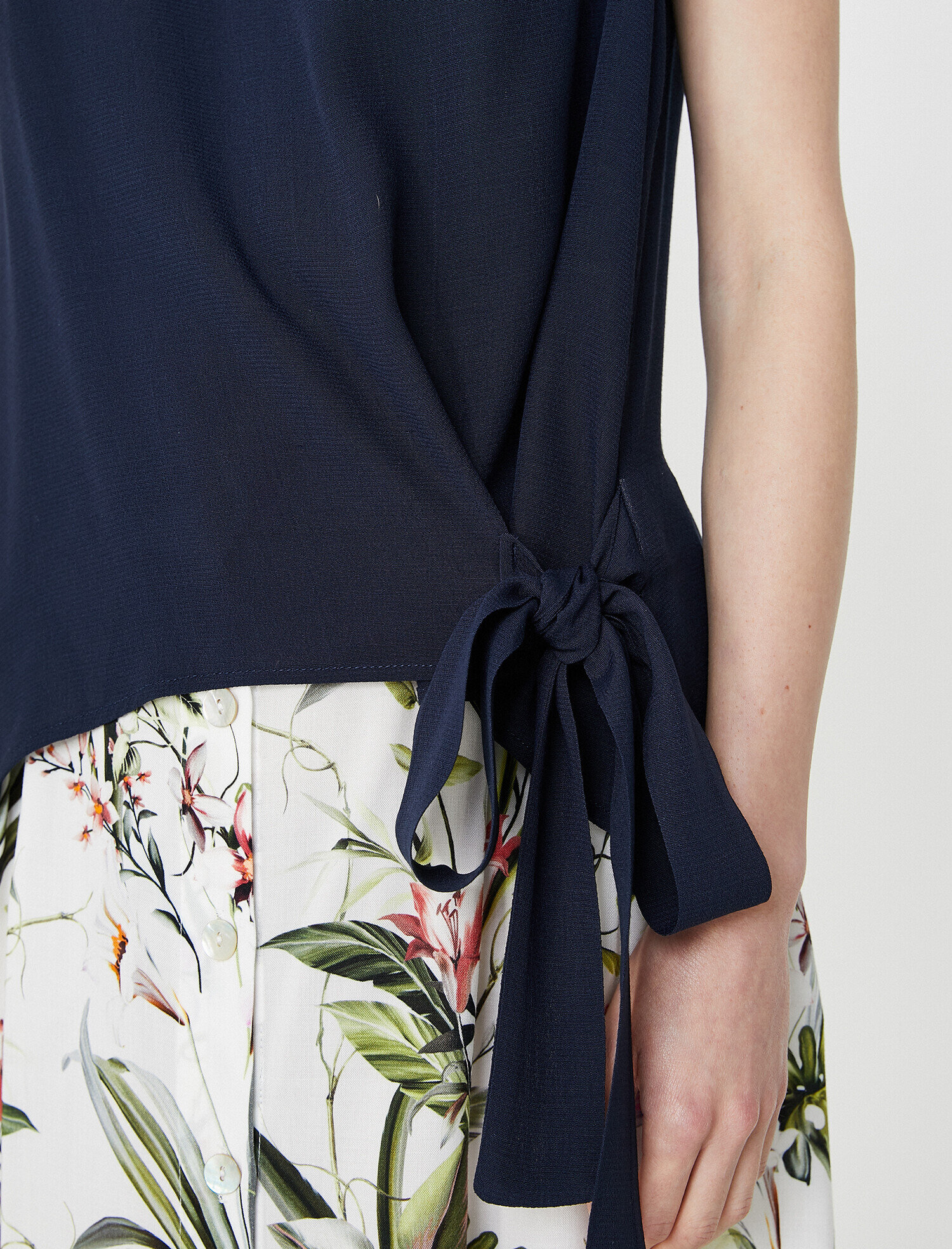   Bağlama Detaylı Gömlek