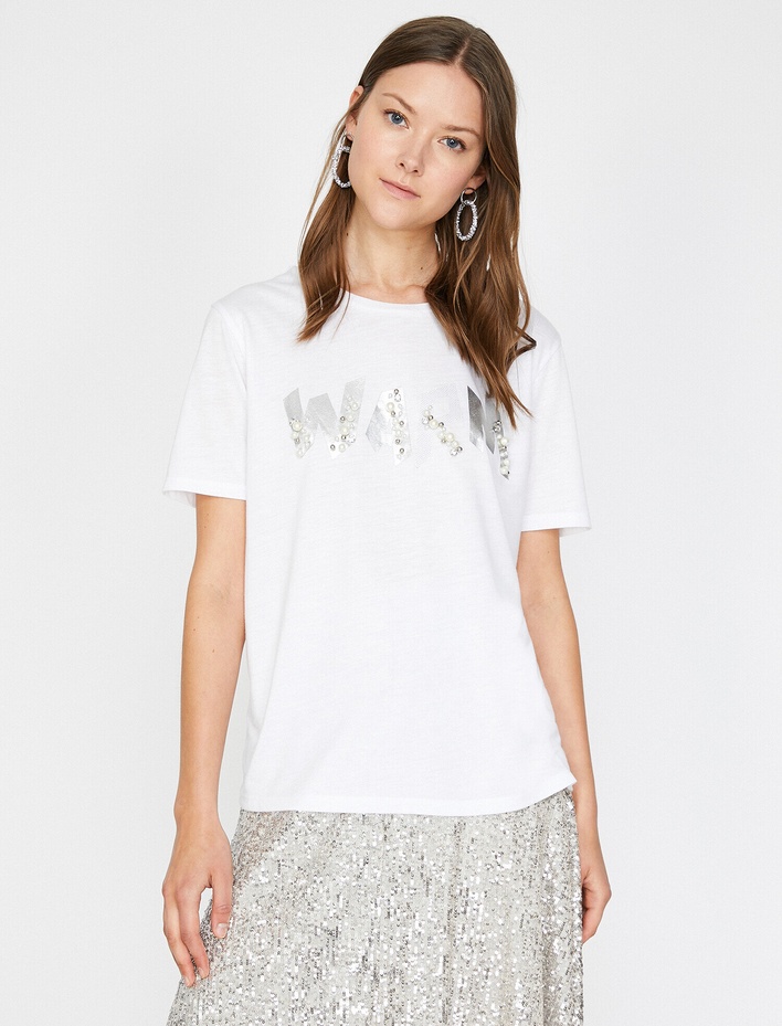 İnci Detaylı Tişört