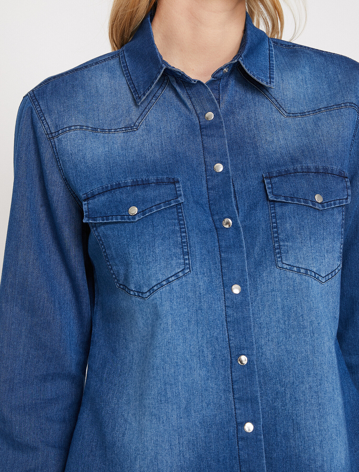   Cep Detaylı Jean Gömlek