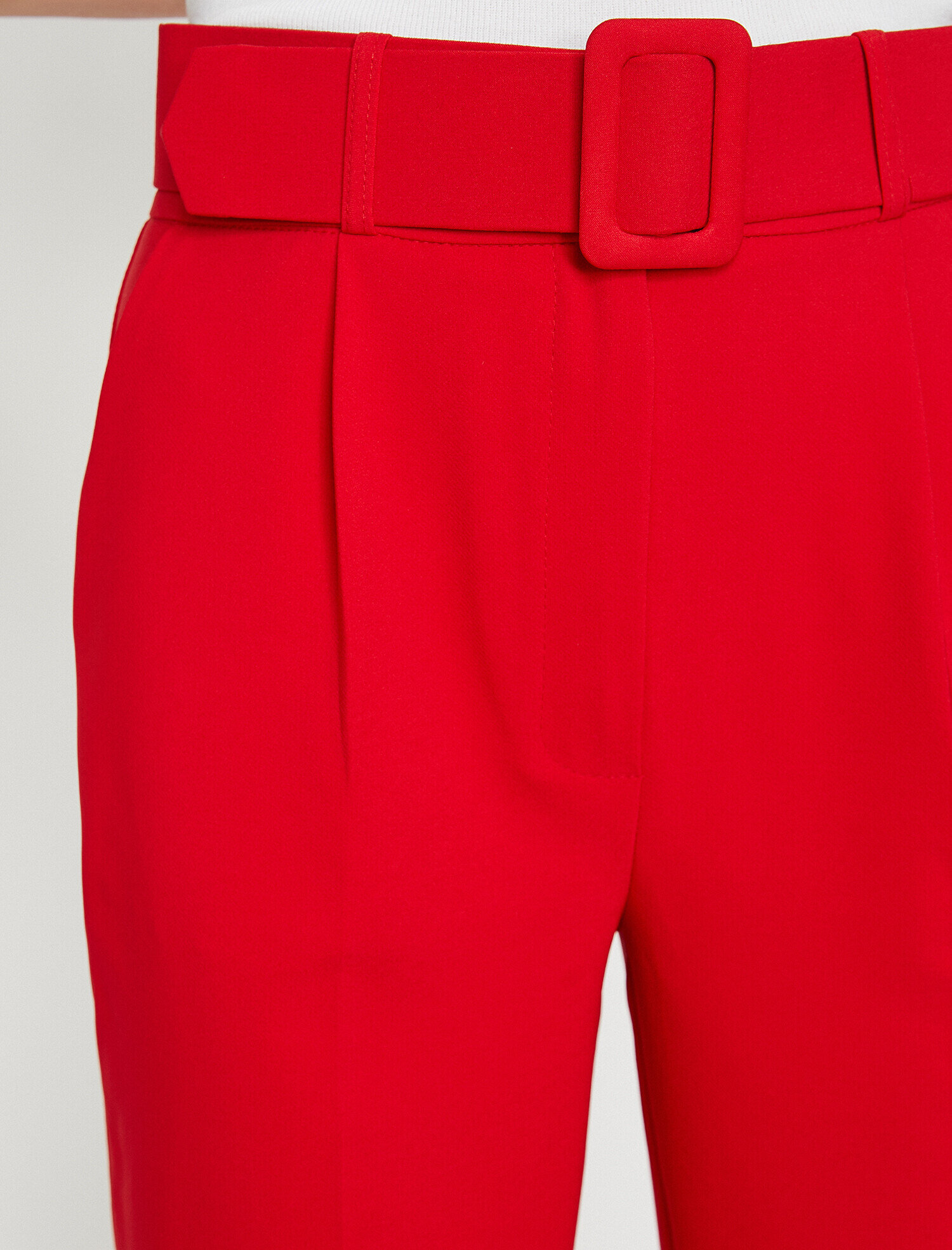   Kemer Detaylı Pantolon