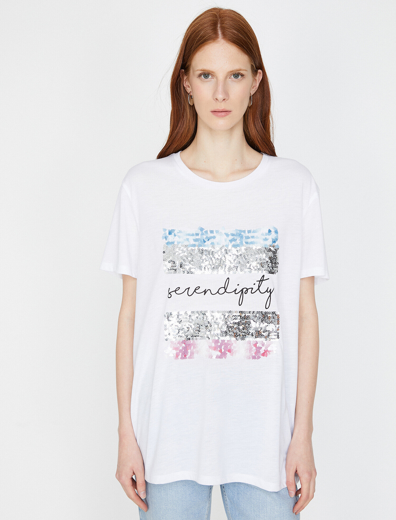   Pul Detaylı Tişört