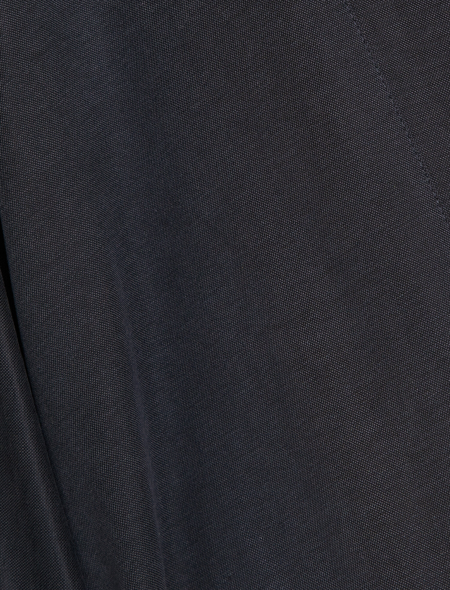   Düğme Detaylı Tişört