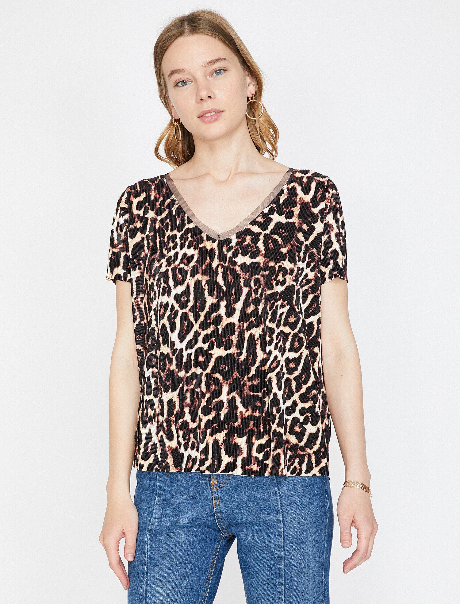   Leopar Desenli Tişört