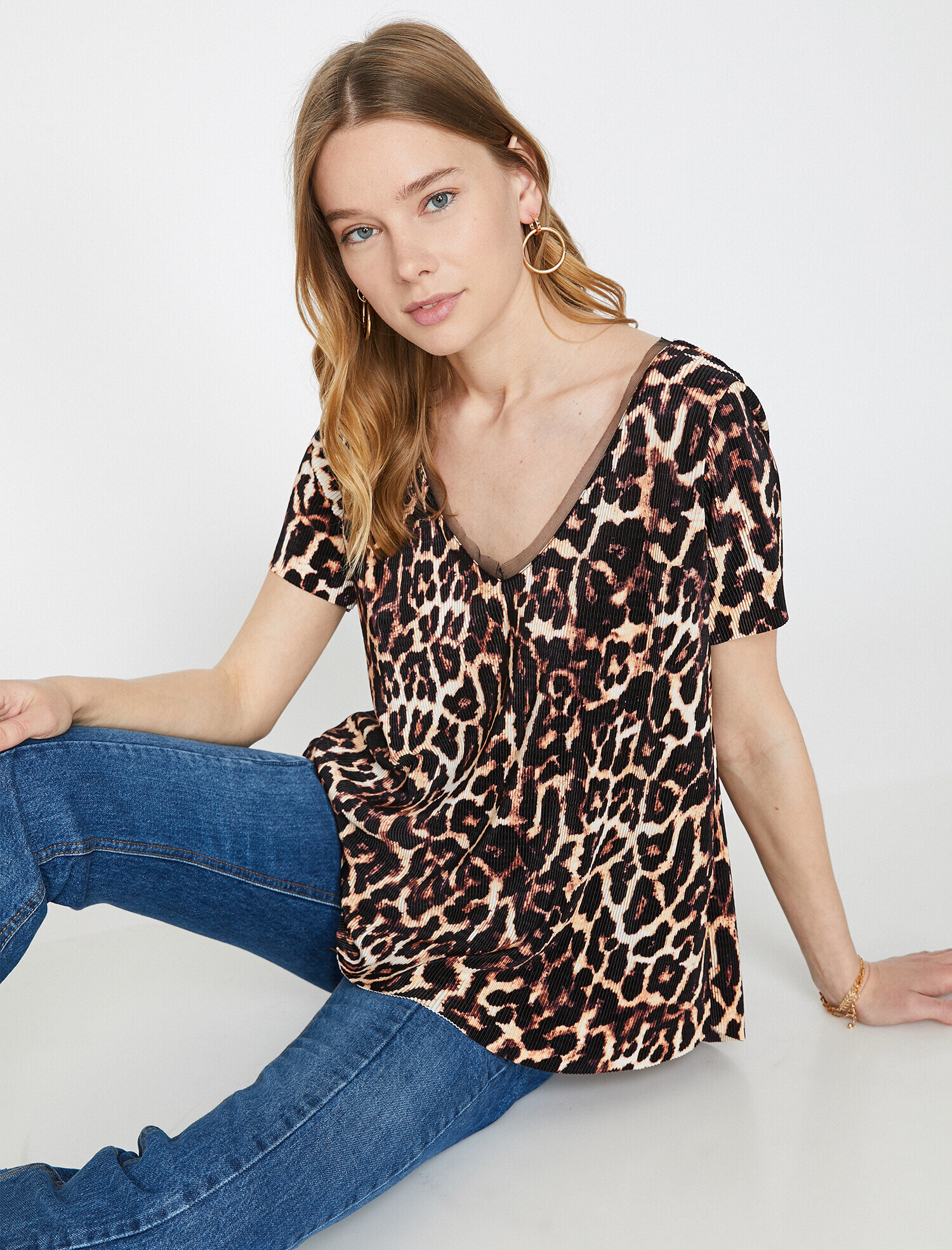   Leopar Desenli Tişört