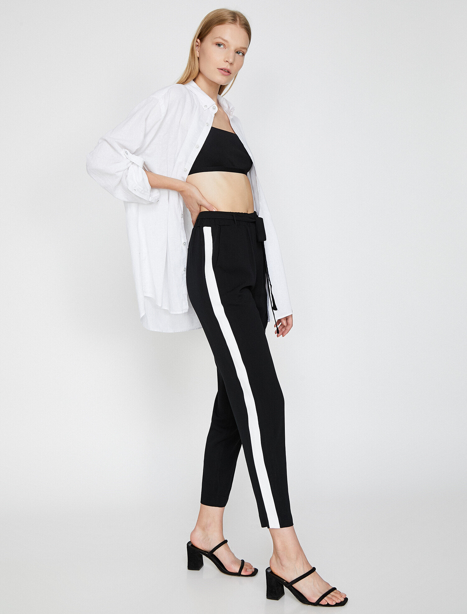   Bağcıklı Şerit Detaylı Pantolon