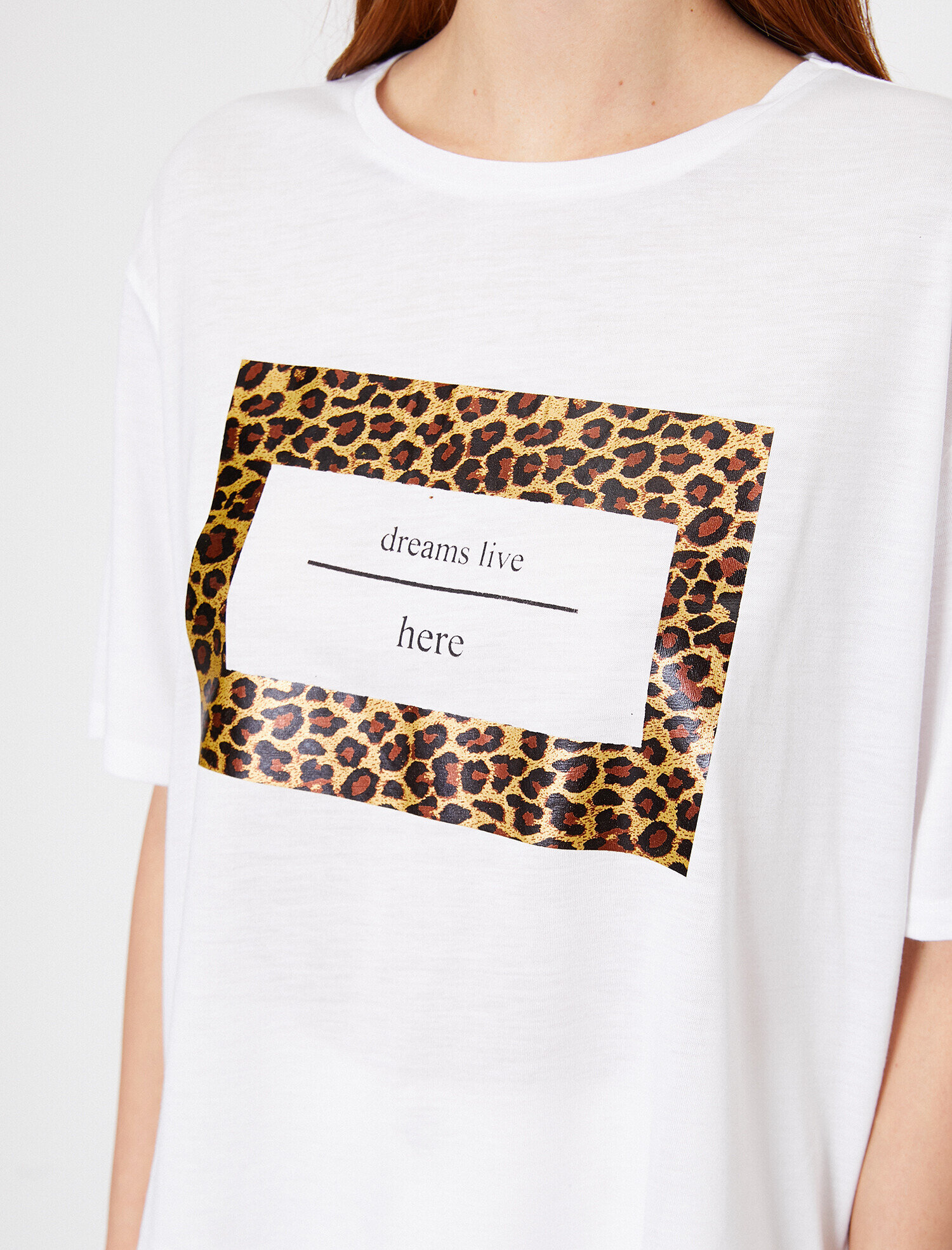   Leopar Detaylı Slogan Baskılı Geniş Kalıp Bisiklet Yaka Tişört