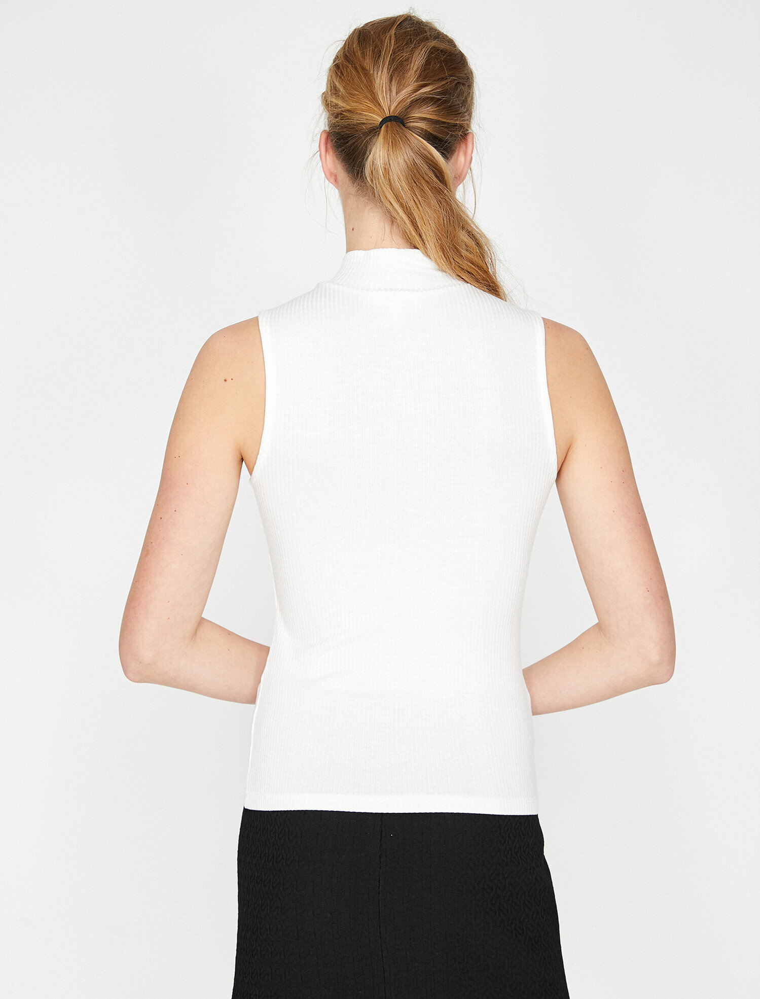   Fermuar Detaylı Atlet