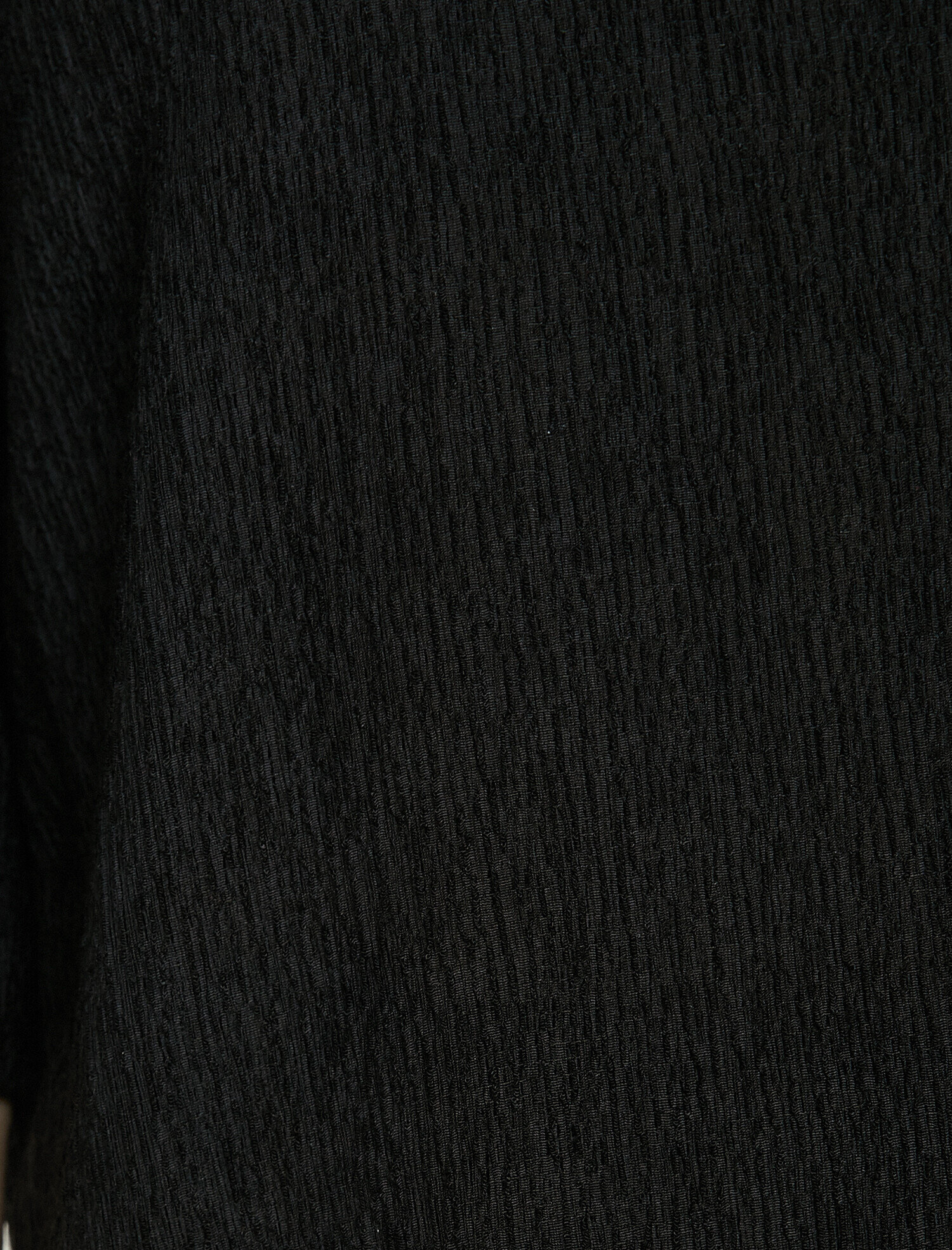   Düğme Detaylı Tişört