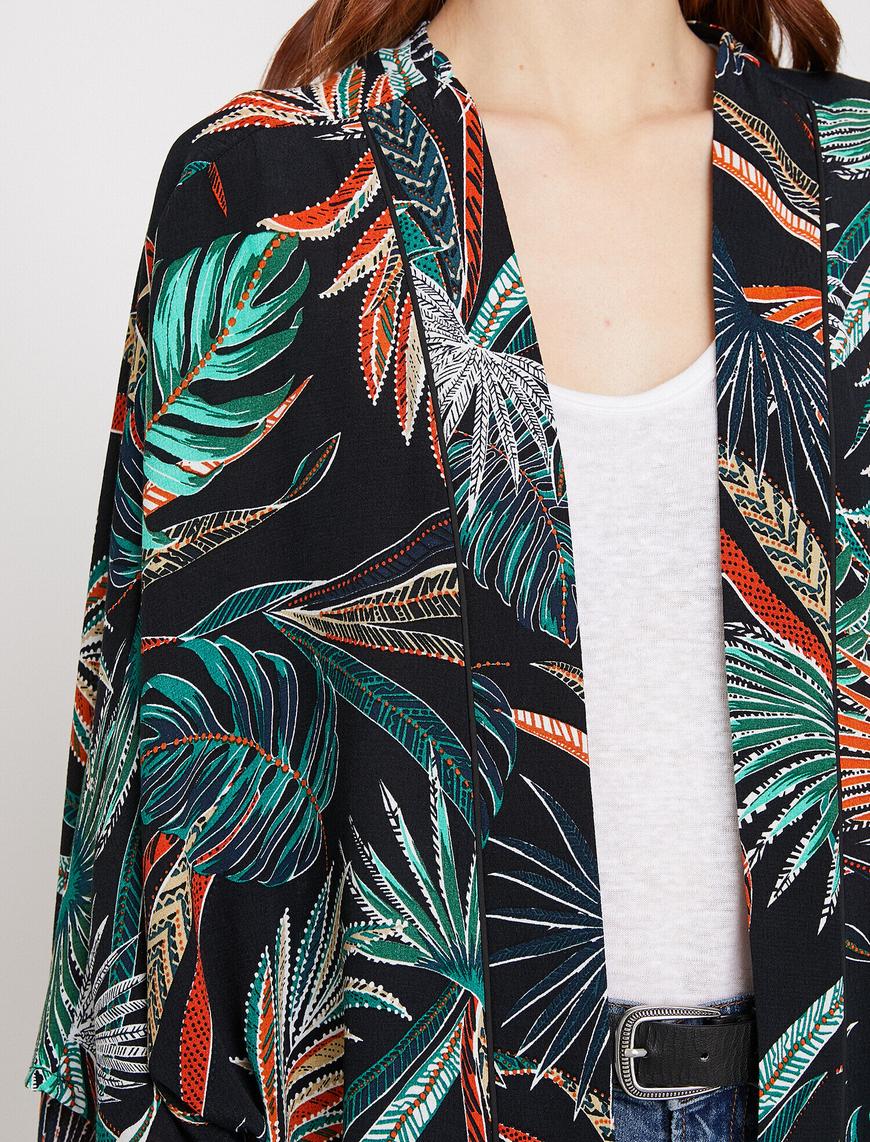   Çiçekli Kimono